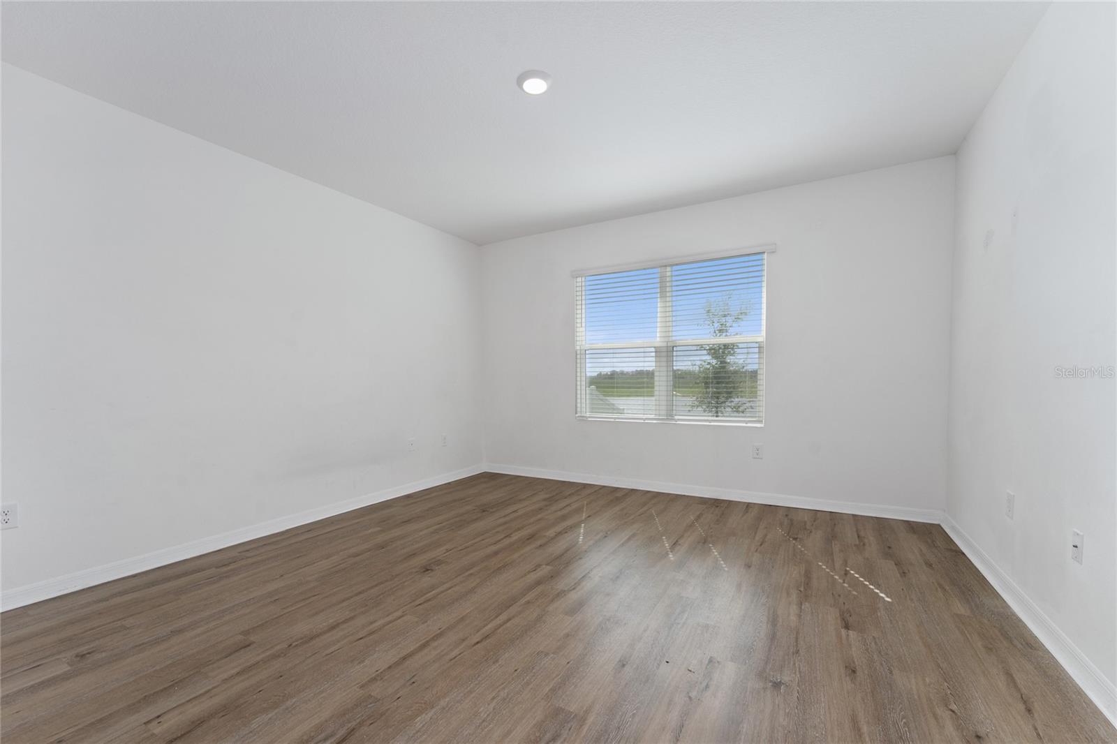 Image 16 of 28 For 1982 King Ranch Street