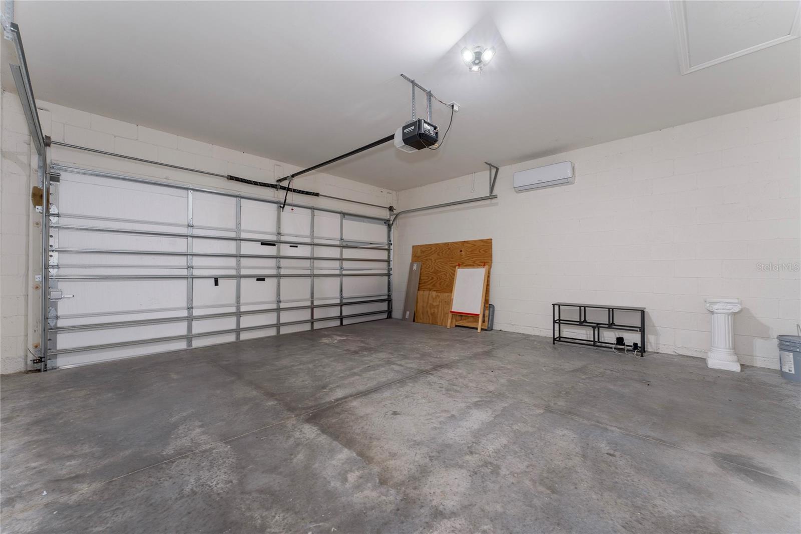 Image 22 of 28 For 1982 King Ranch Street