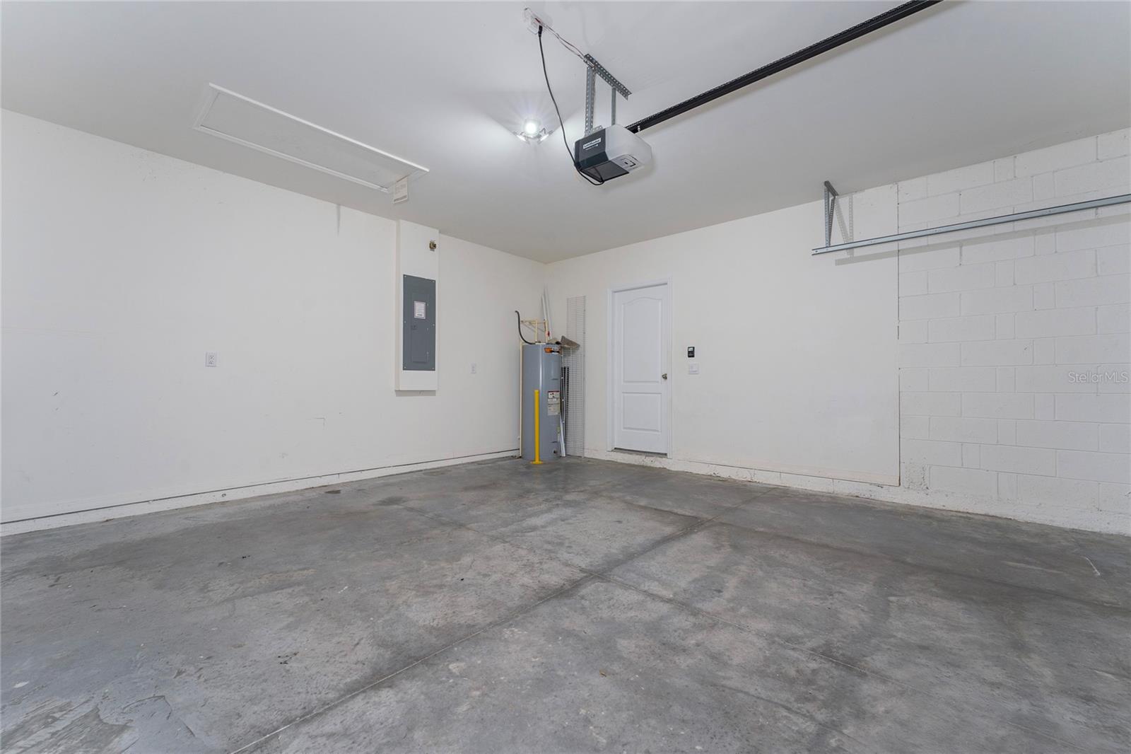 Image 23 of 28 For 1982 King Ranch Street