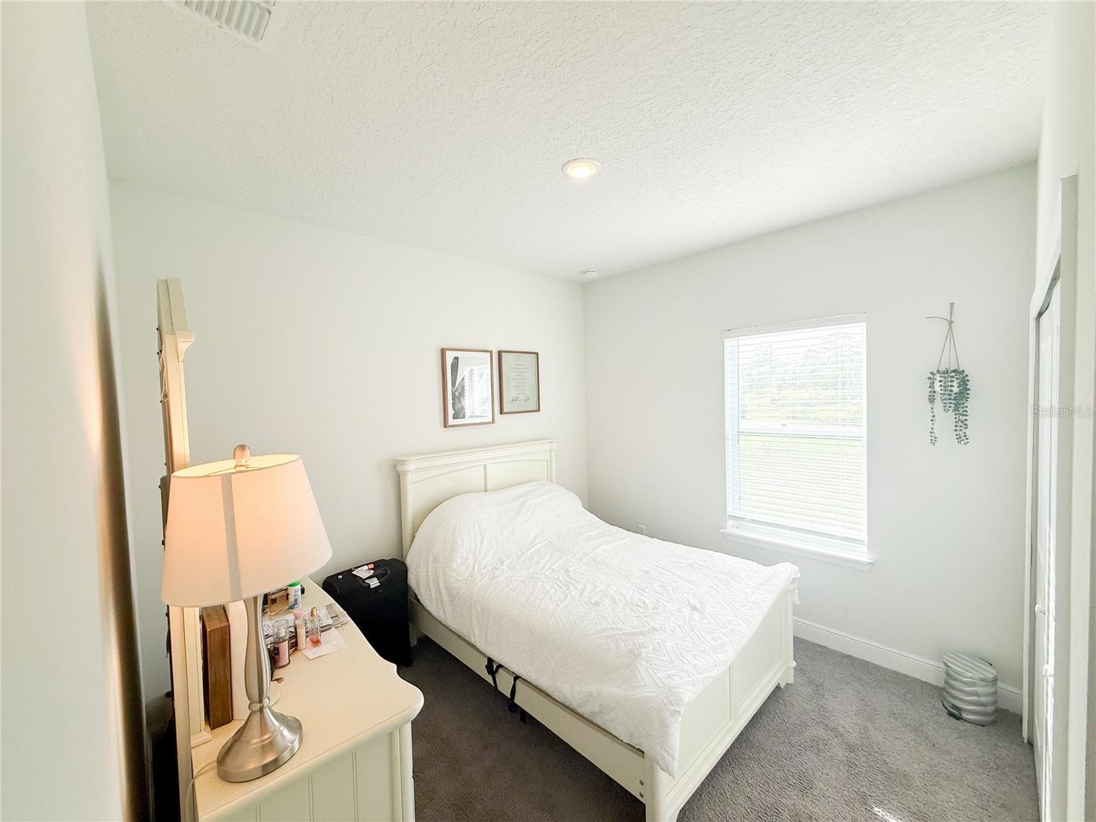 Image 16 of 23 For 25 Zinnia Lane E