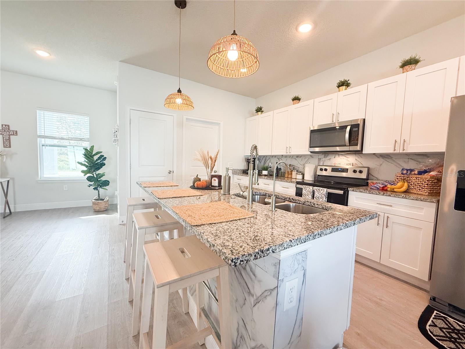 Image 9 of 23 For 25 Zinnia Lane E