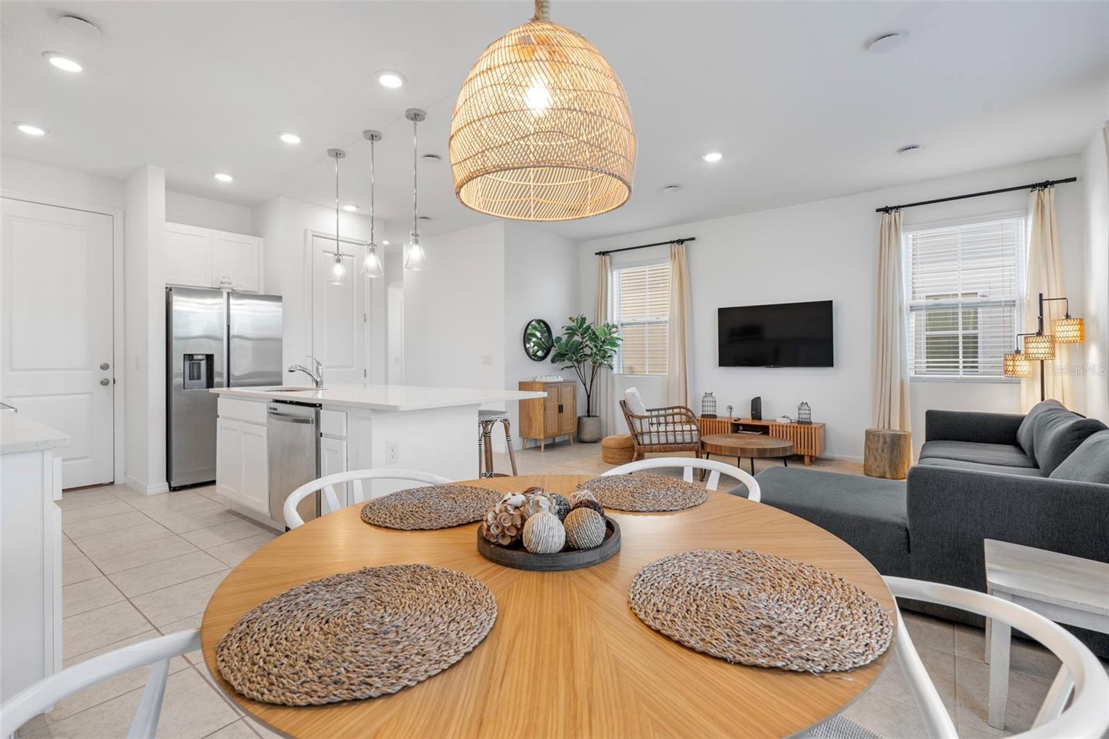 Image 16 of 46 For 689 Longboat Drive