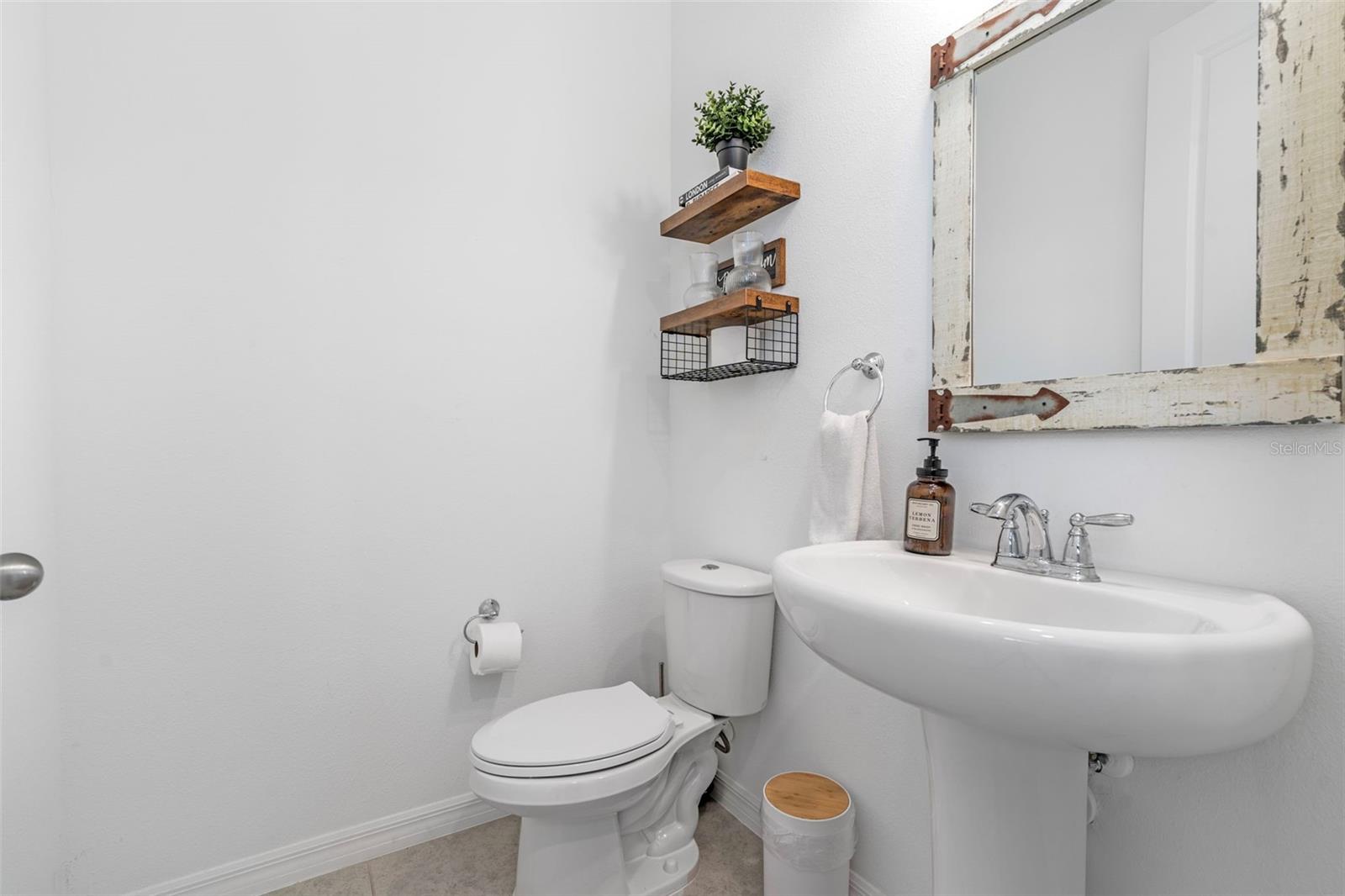 Image 22 of 46 For 689 Longboat Drive