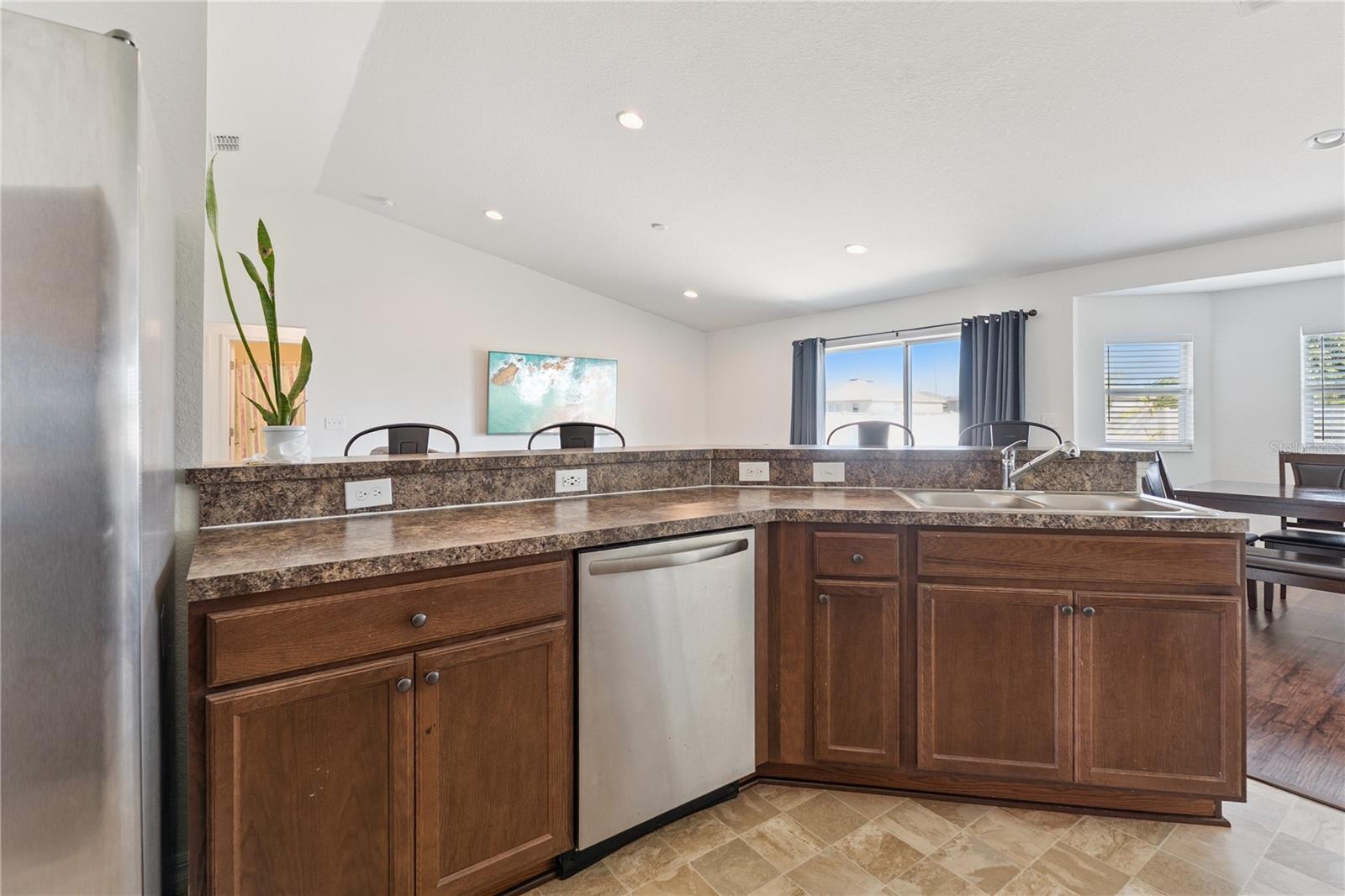 Image 13 of 30 For 140 Solis Drive