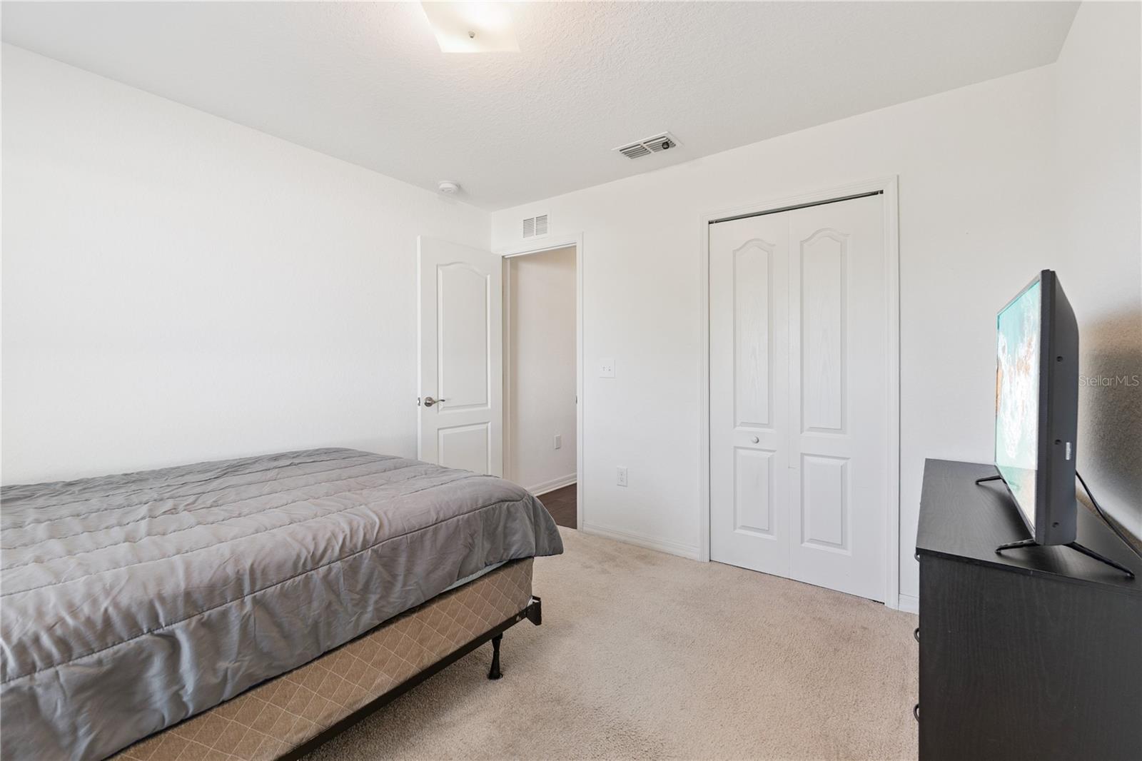 Image 16 of 30 For 140 Solis Drive