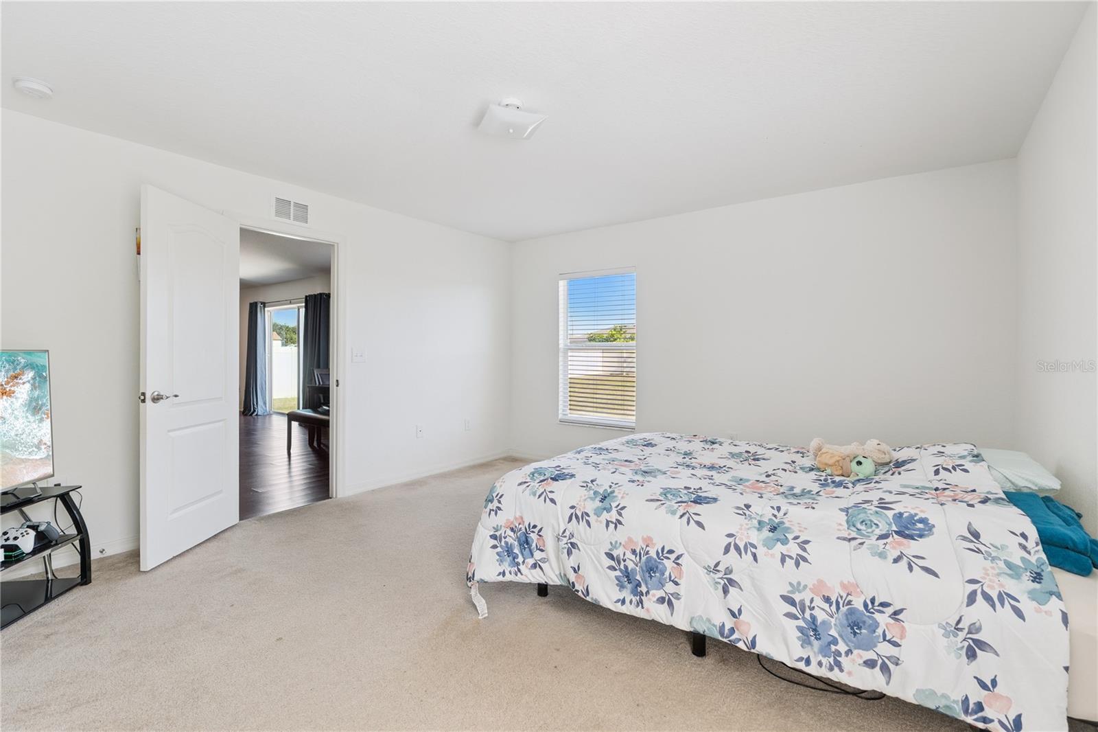 Image 17 of 30 For 140 Solis Drive