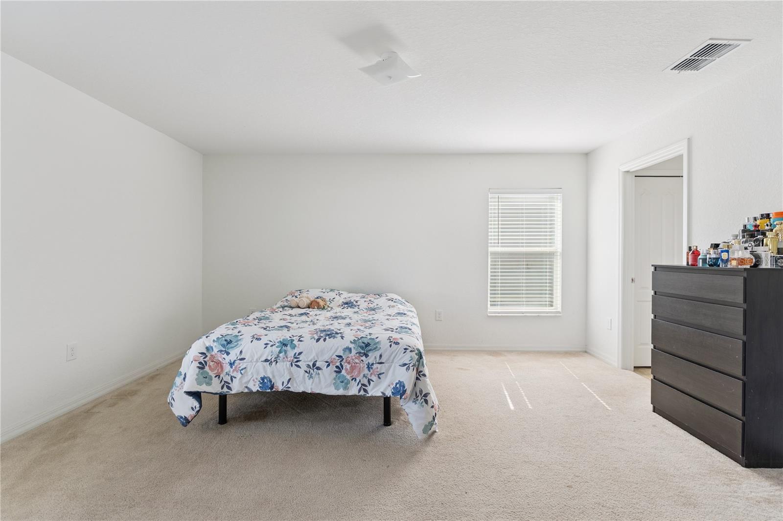 Image 19 of 30 For 140 Solis Drive