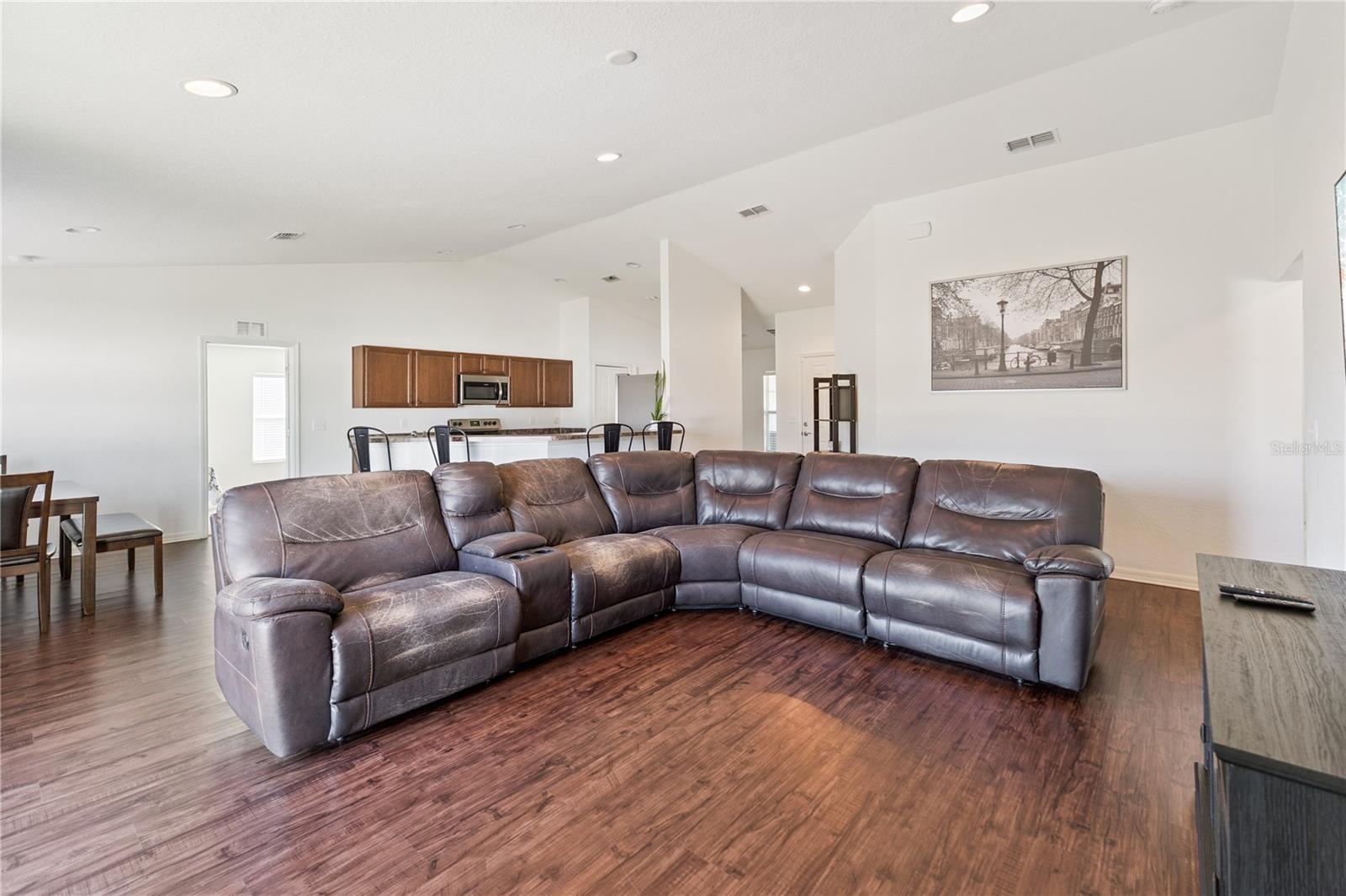 Image 8 of 30 For 140 Solis Drive