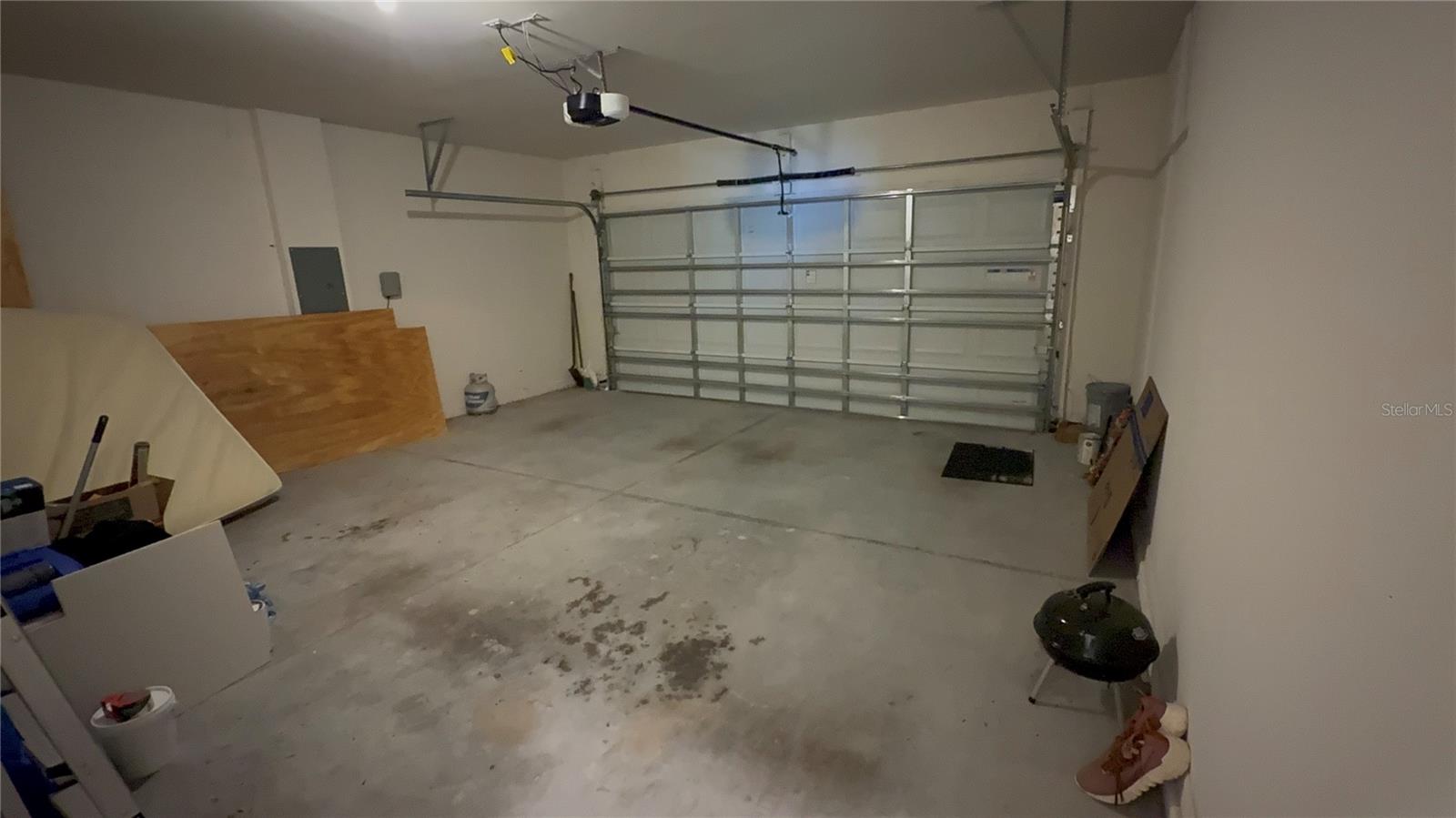 Image 20 of 30 For 611 Autumn Stream Drive