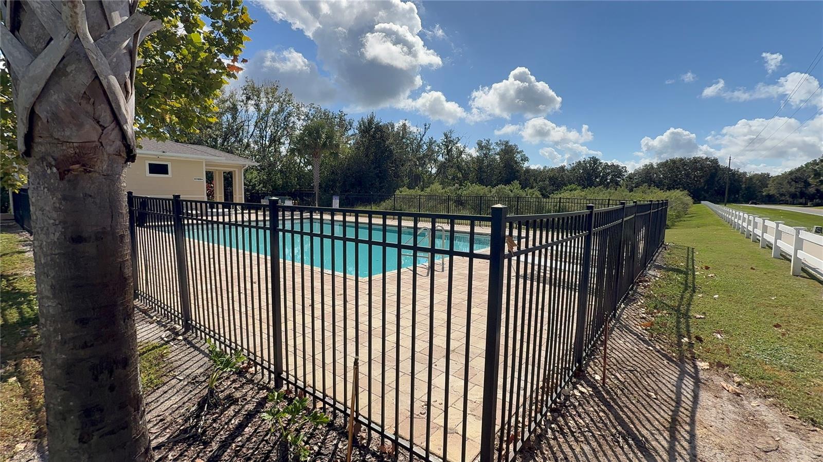 Image 28 of 30 For 611 Autumn Stream Drive