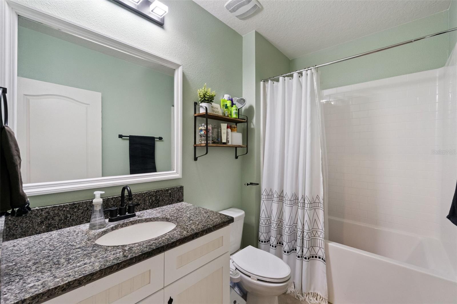 Image 16 of 20 For 1846 Bluepoint Street