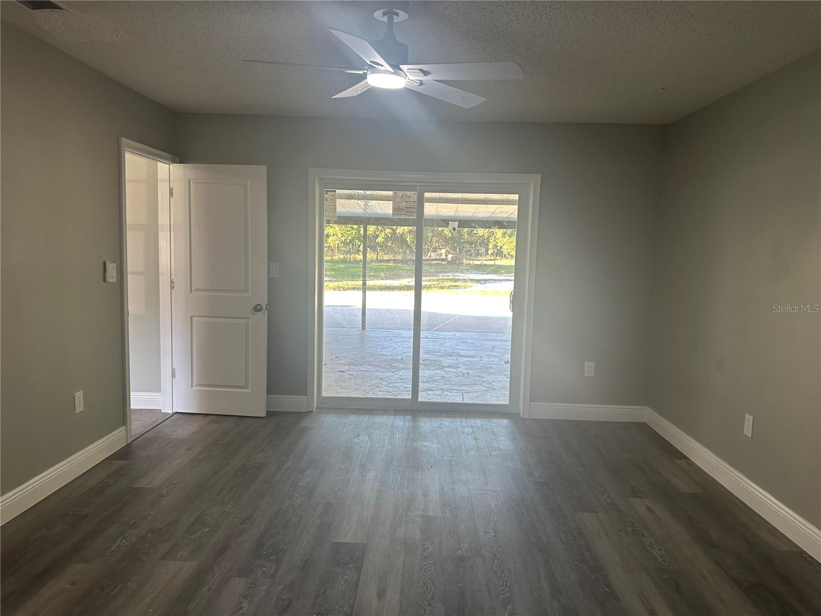 Image 27 of 42 For 3101 Granada Boulevard