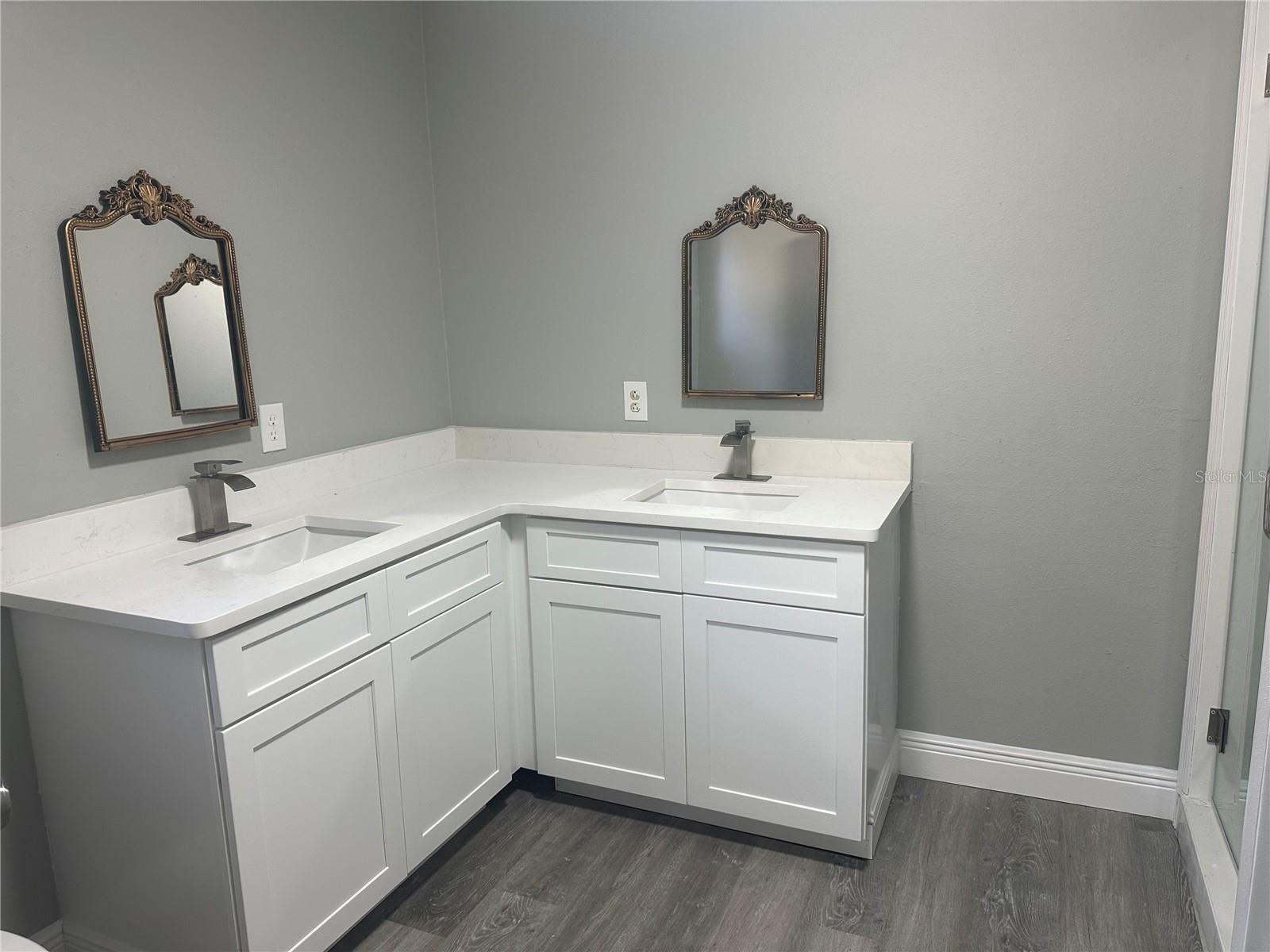 Image 28 of 42 For 3101 Granada Boulevard