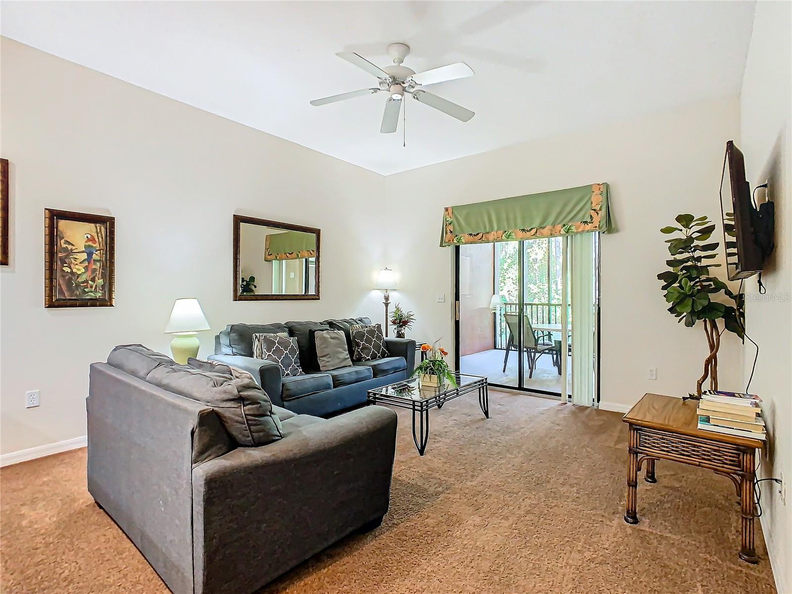 Image 13 of 42 For 3050 Pirates Retreat Court 108