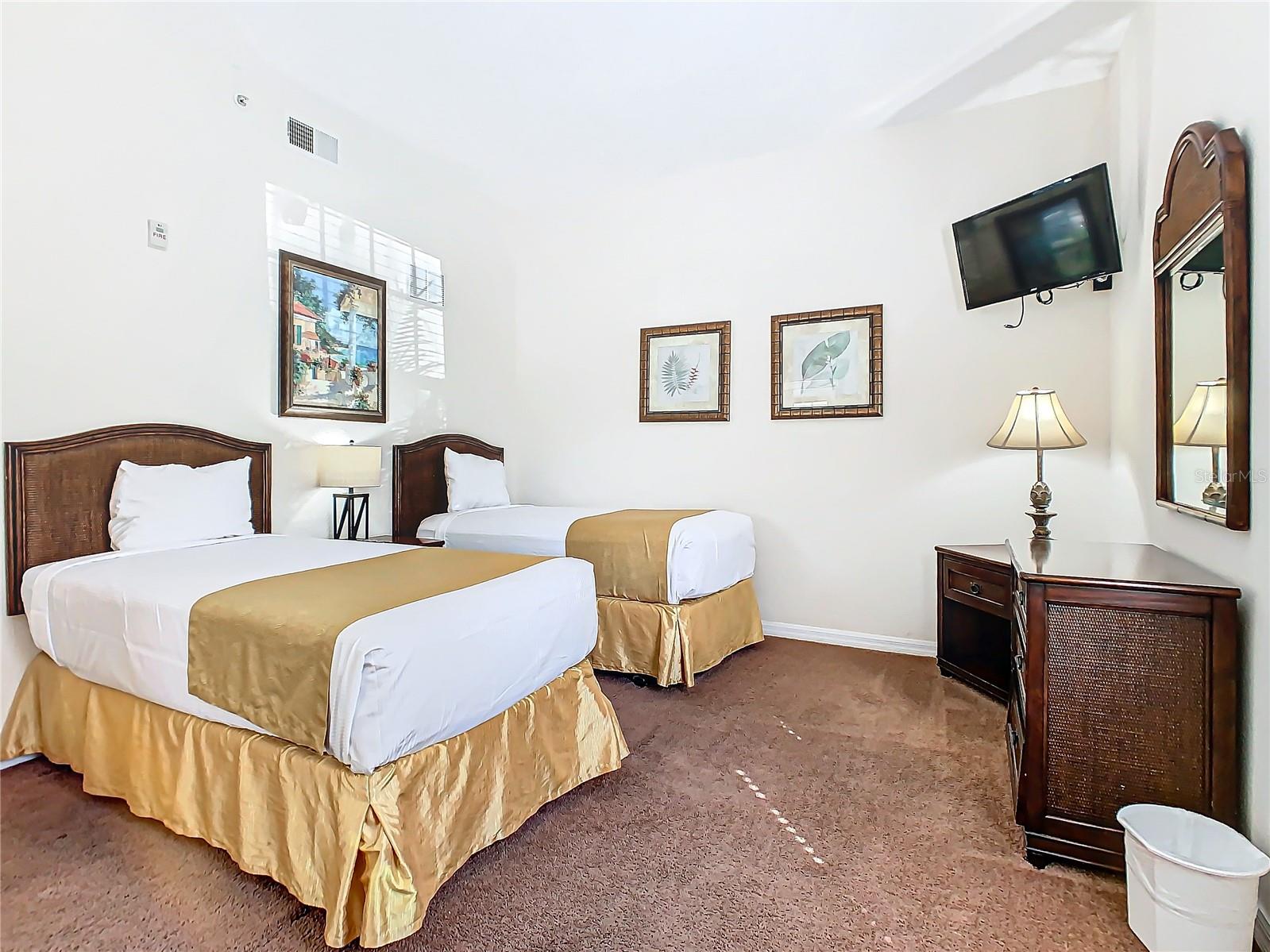 Image 26 of 42 For 3050 Pirates Retreat Court 108