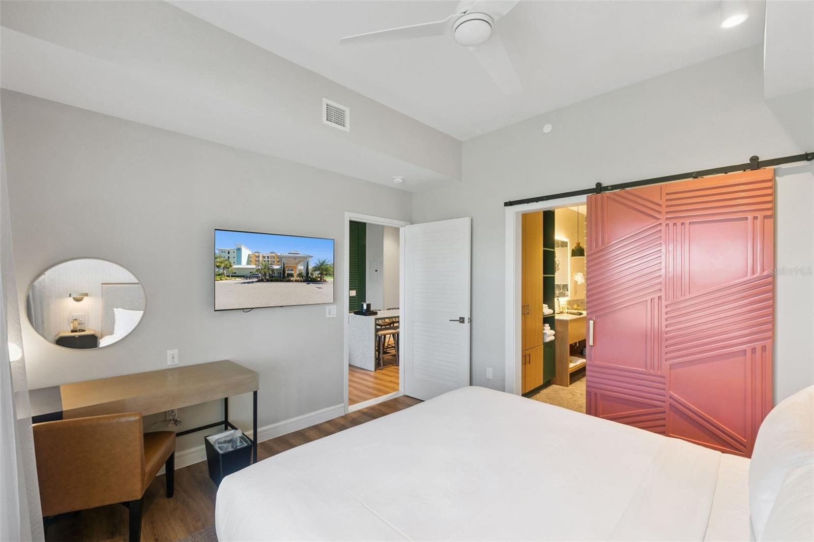 Image 21 of 42 For 3151 Sunset Walk Drive 202