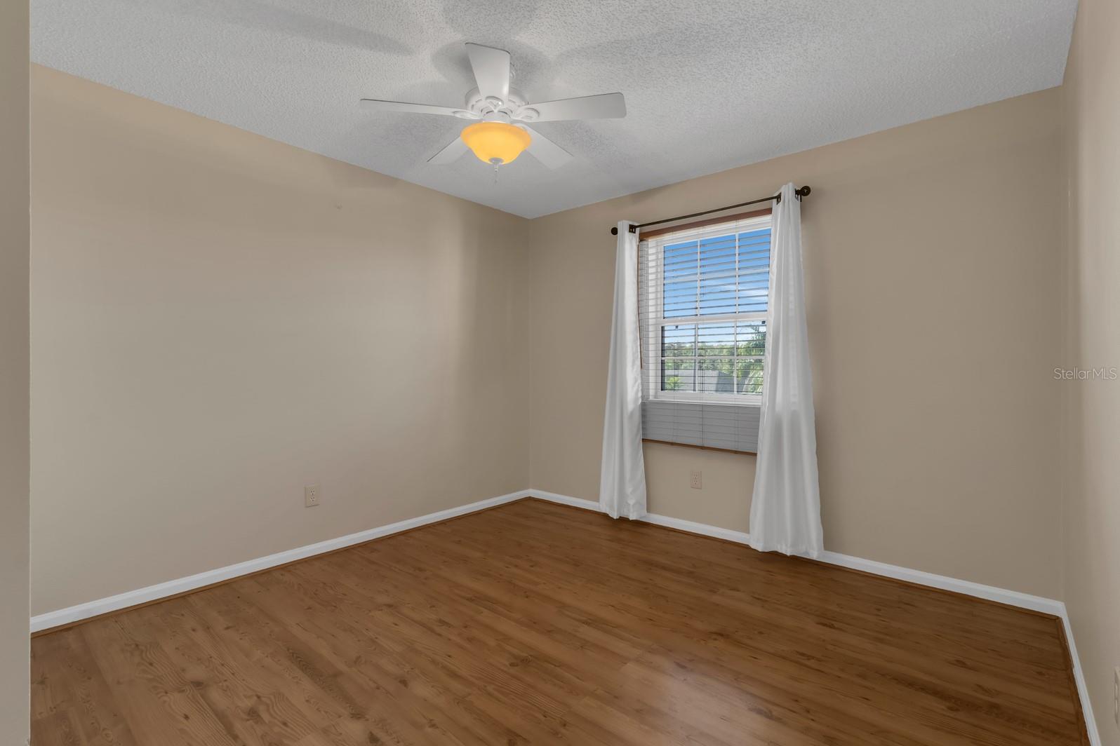 Image 28 of 48 For 5051 Heatherlake Terrace