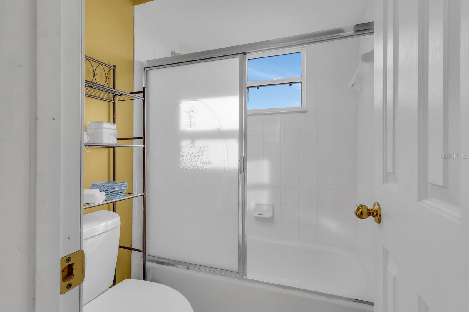 Image 29 of 48 For 5051 Heatherlake Terrace