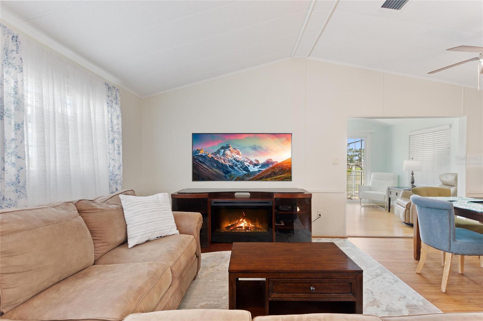 Image 12 of 42 For 16 Championship Dr