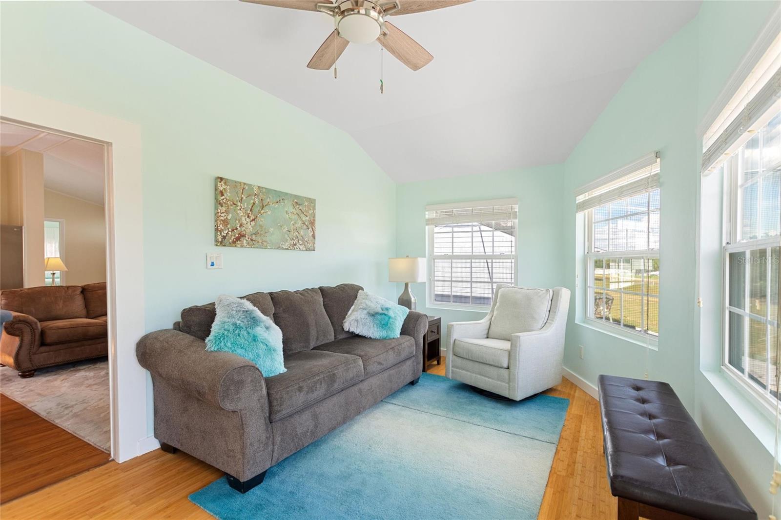 Image 16 of 42 For 16 Championship Dr