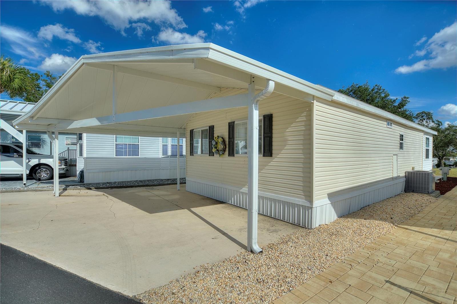 Image 20 of 42 For 16 Championship Dr