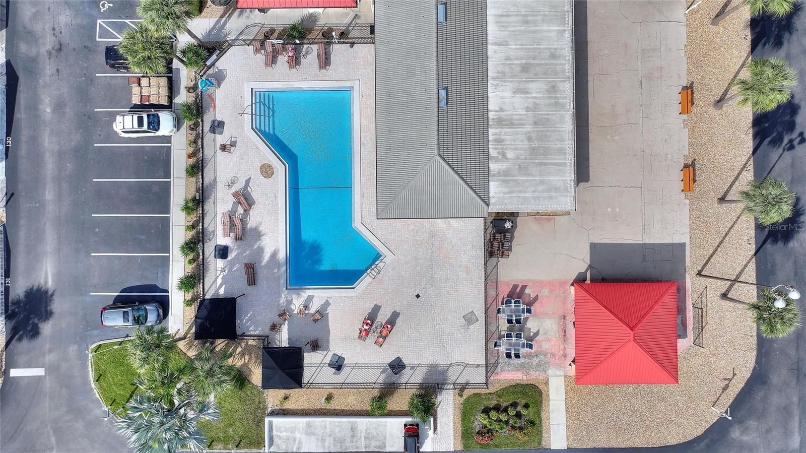 Image 33 of 42 For 16 Championship Dr