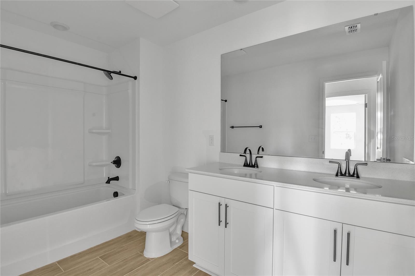 Image 17 of 22 For 1050 Cloud Ridge Court