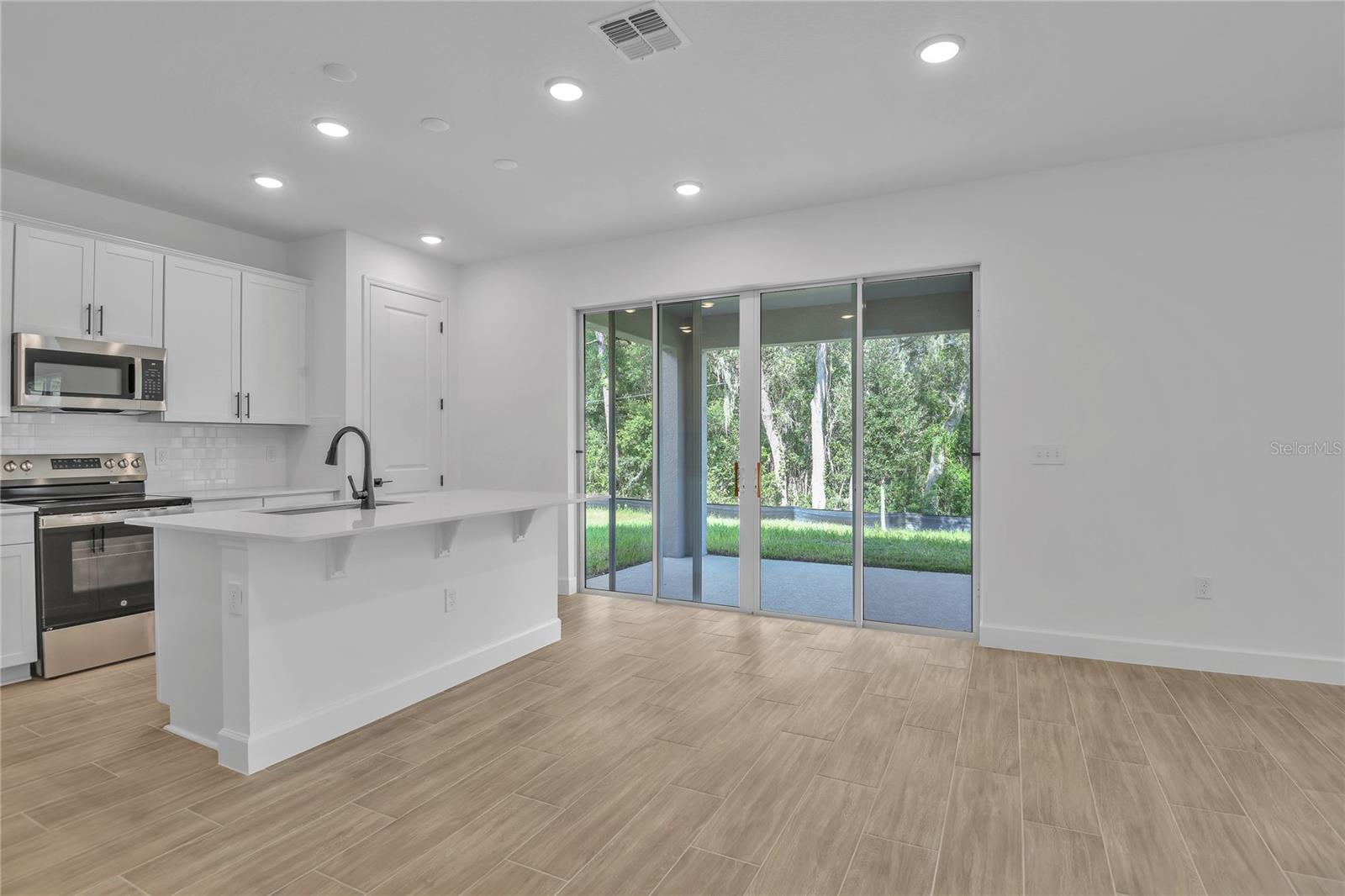 Image 7 of 22 For 1050 Cloud Ridge Court