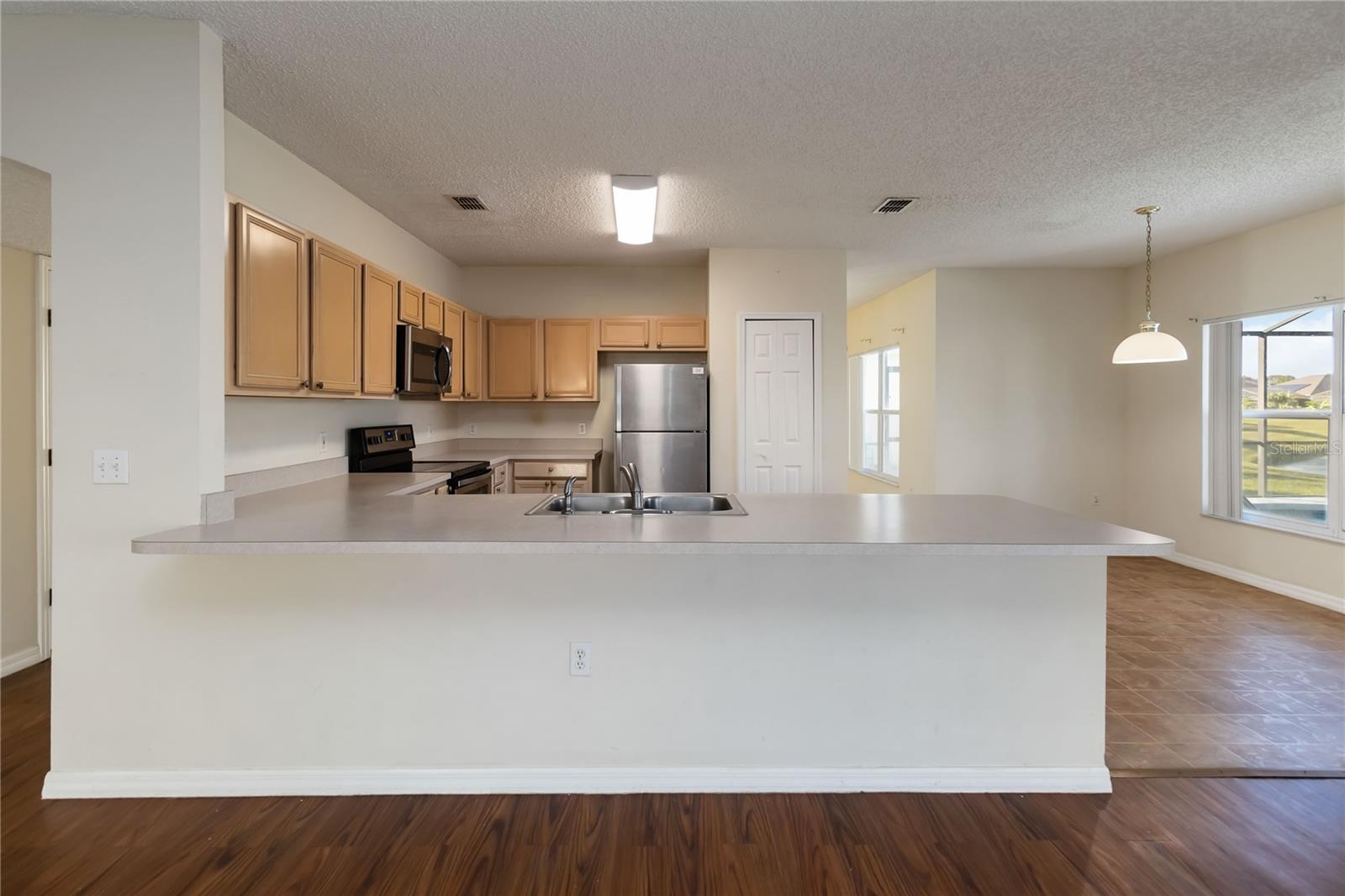 Image 10 of 30 For 5426 Dahlia Reserve Drive