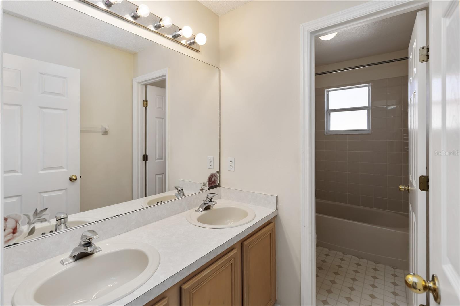 Image 21 of 30 For 5426 Dahlia Reserve Drive