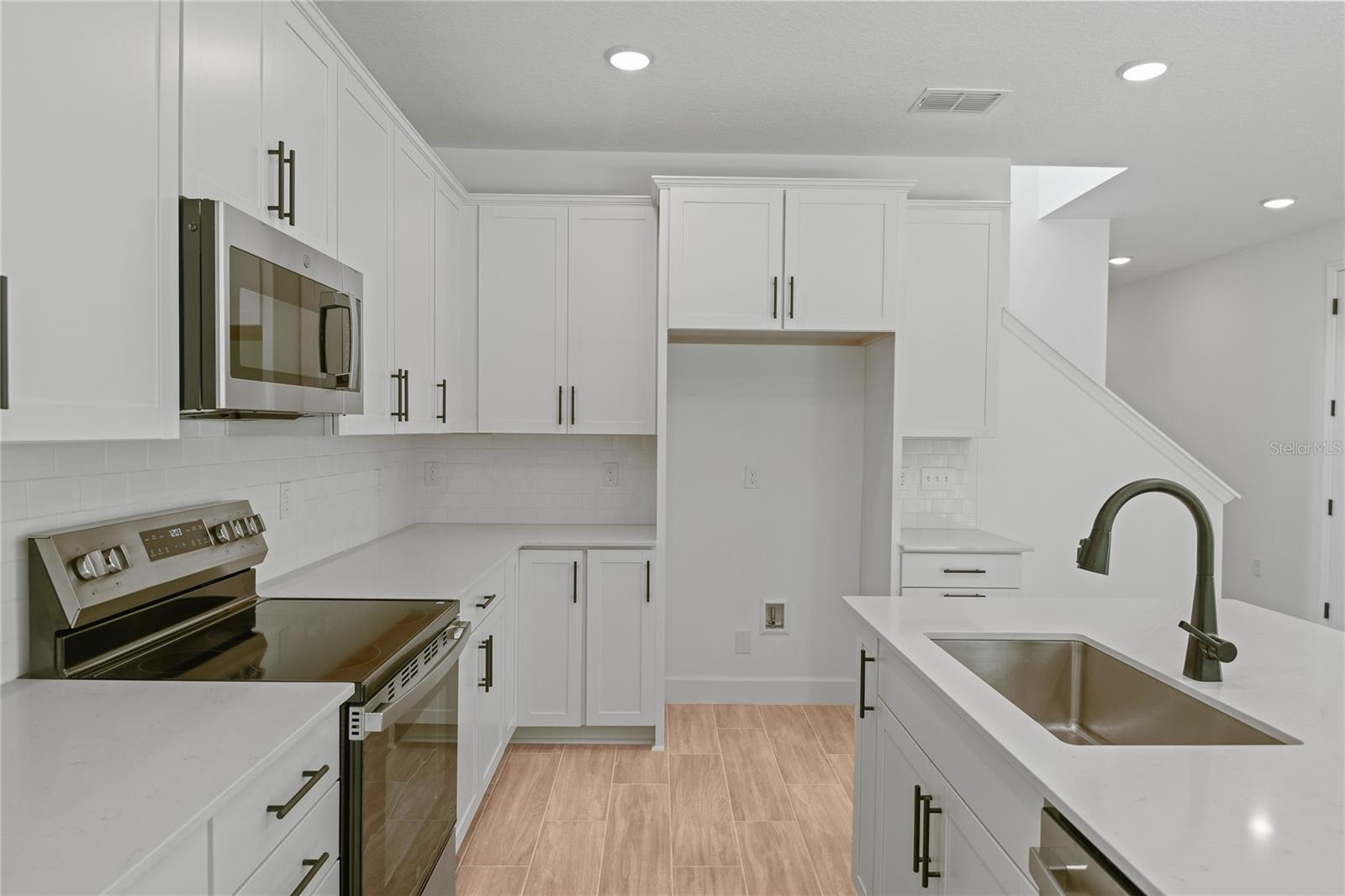 Image 4 of 20 For 1026 Cloud Ridge Court