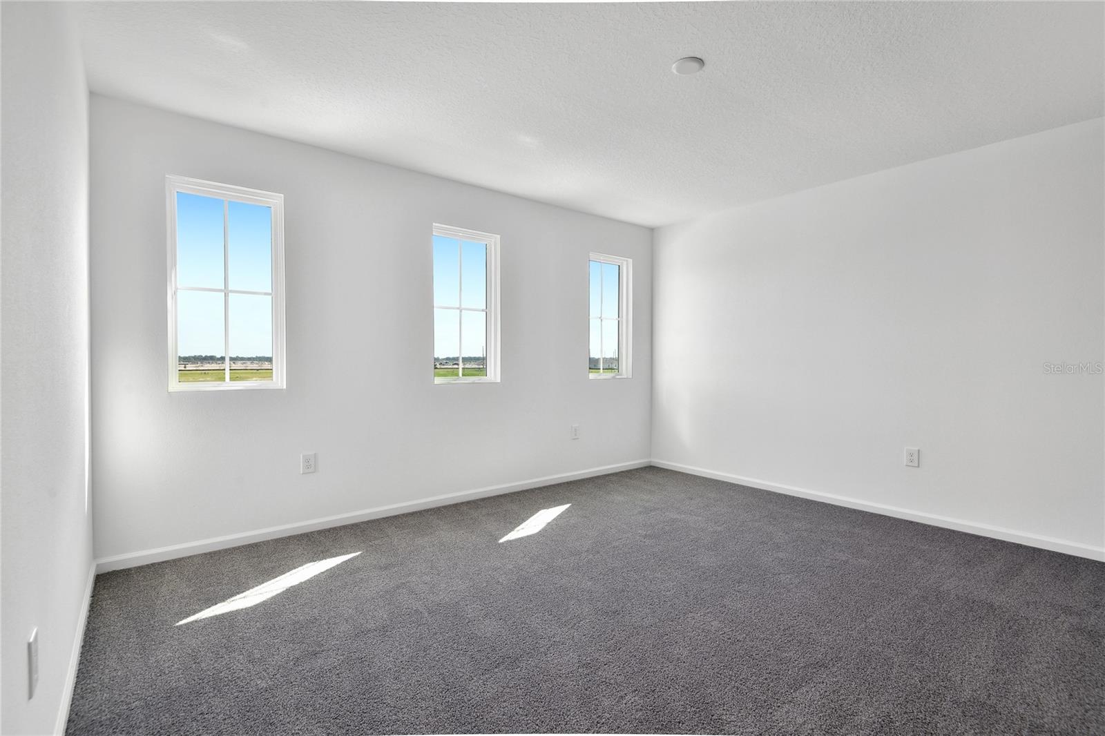 Image 11 of 22 For 5335 Mickey Avenue