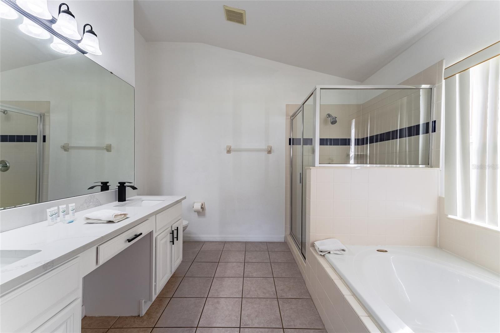 Image 15 of 24 For 345 Kildrummy Drive