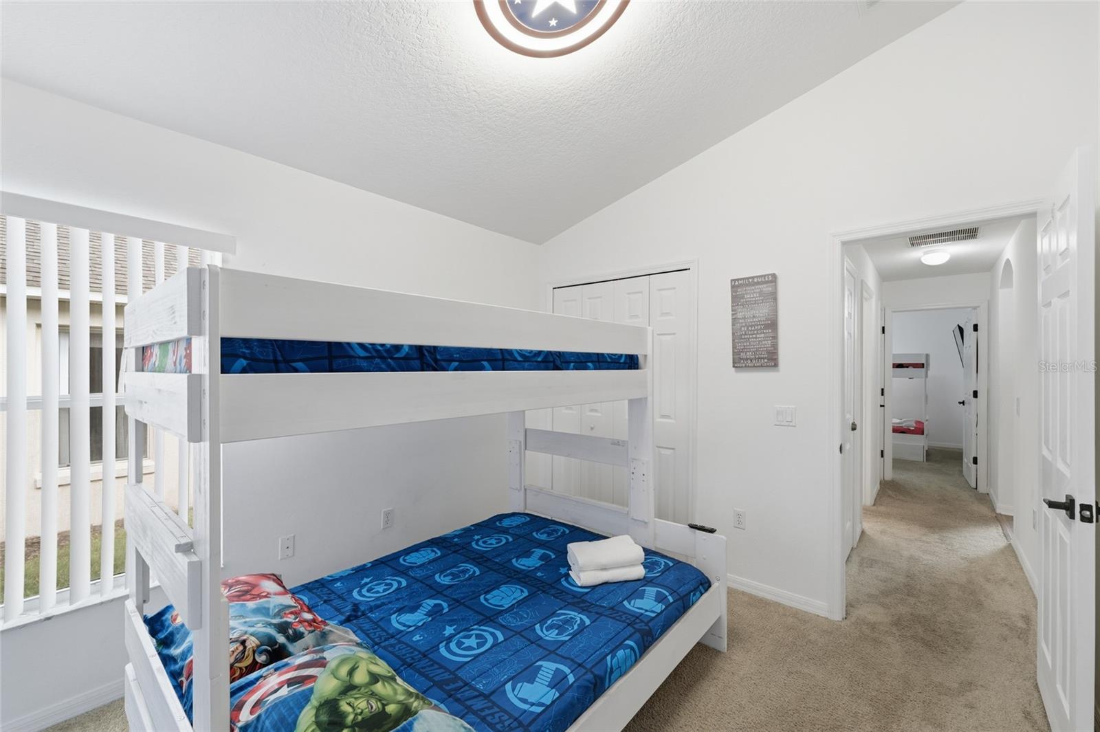 Image 17 of 24 For 345 Kildrummy Drive