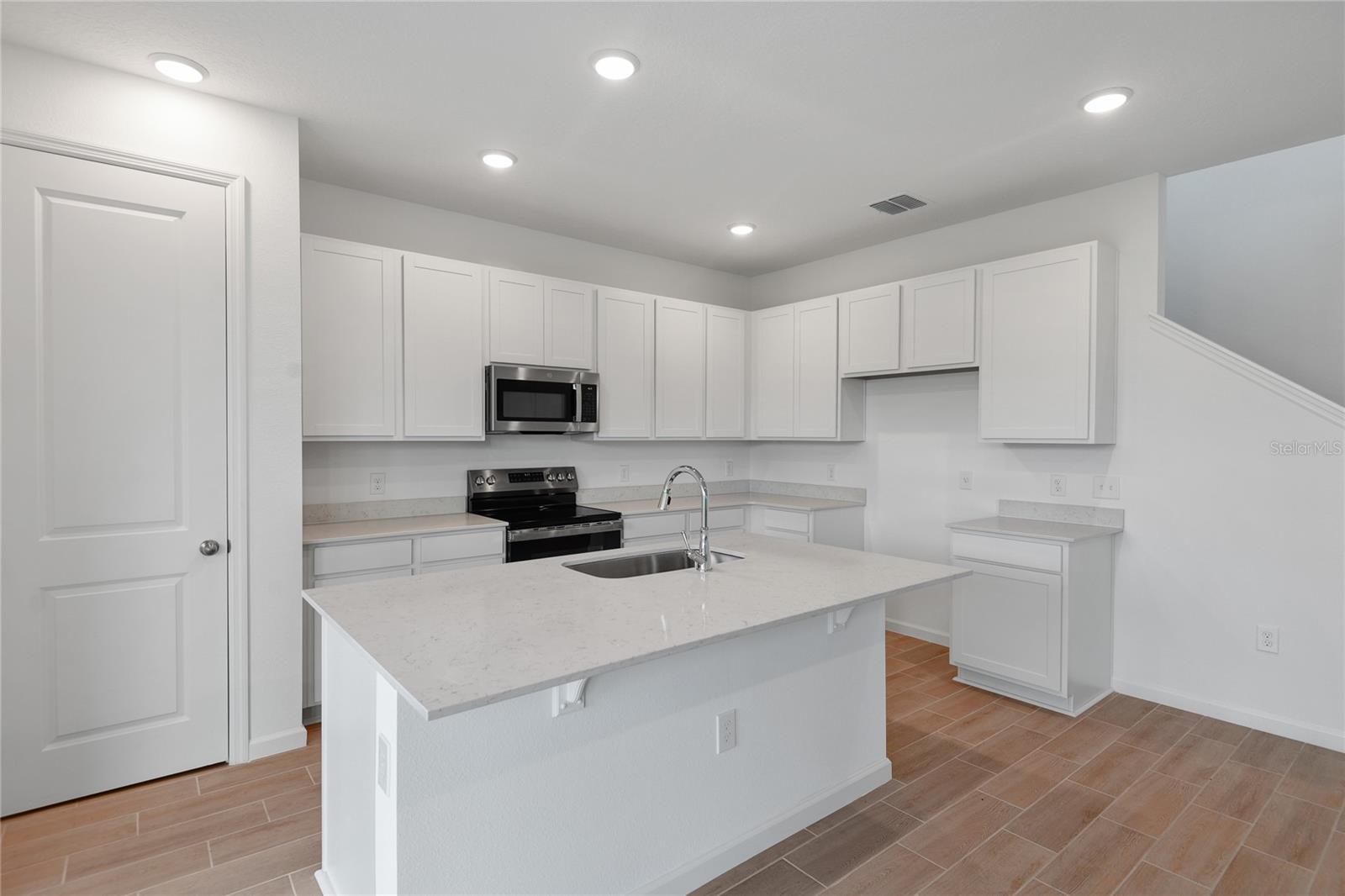 Image 5 of 20 For 5339 Mickey Avenue