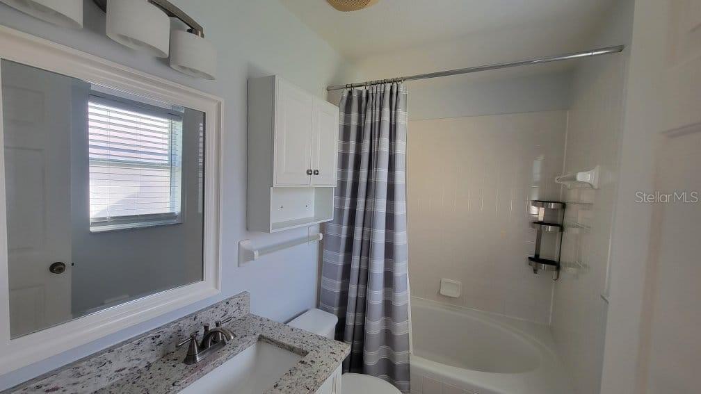 Image 19 of 33 For 2405 Condado Court