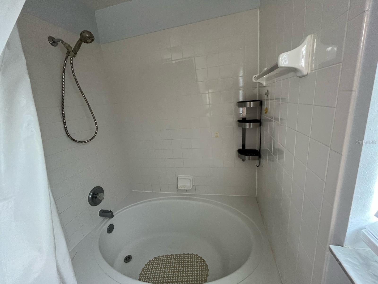 Image 20 of 33 For 2405 Condado Court