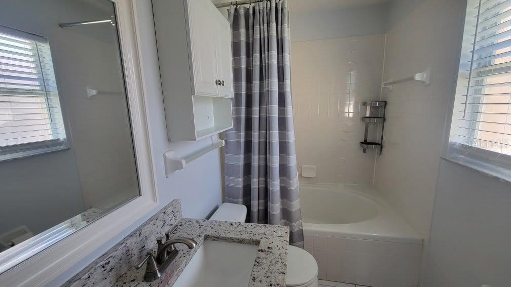 Image 21 of 33 For 2405 Condado Court