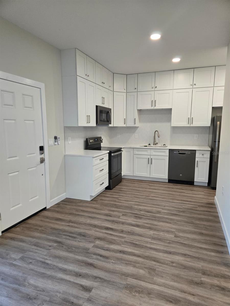 Image 7 of 20 For 1019 Oak Bluff Drive