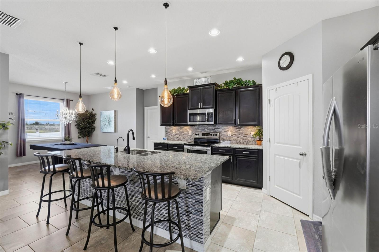 Image 23 of 90 For 1941 Partin Terrace Road