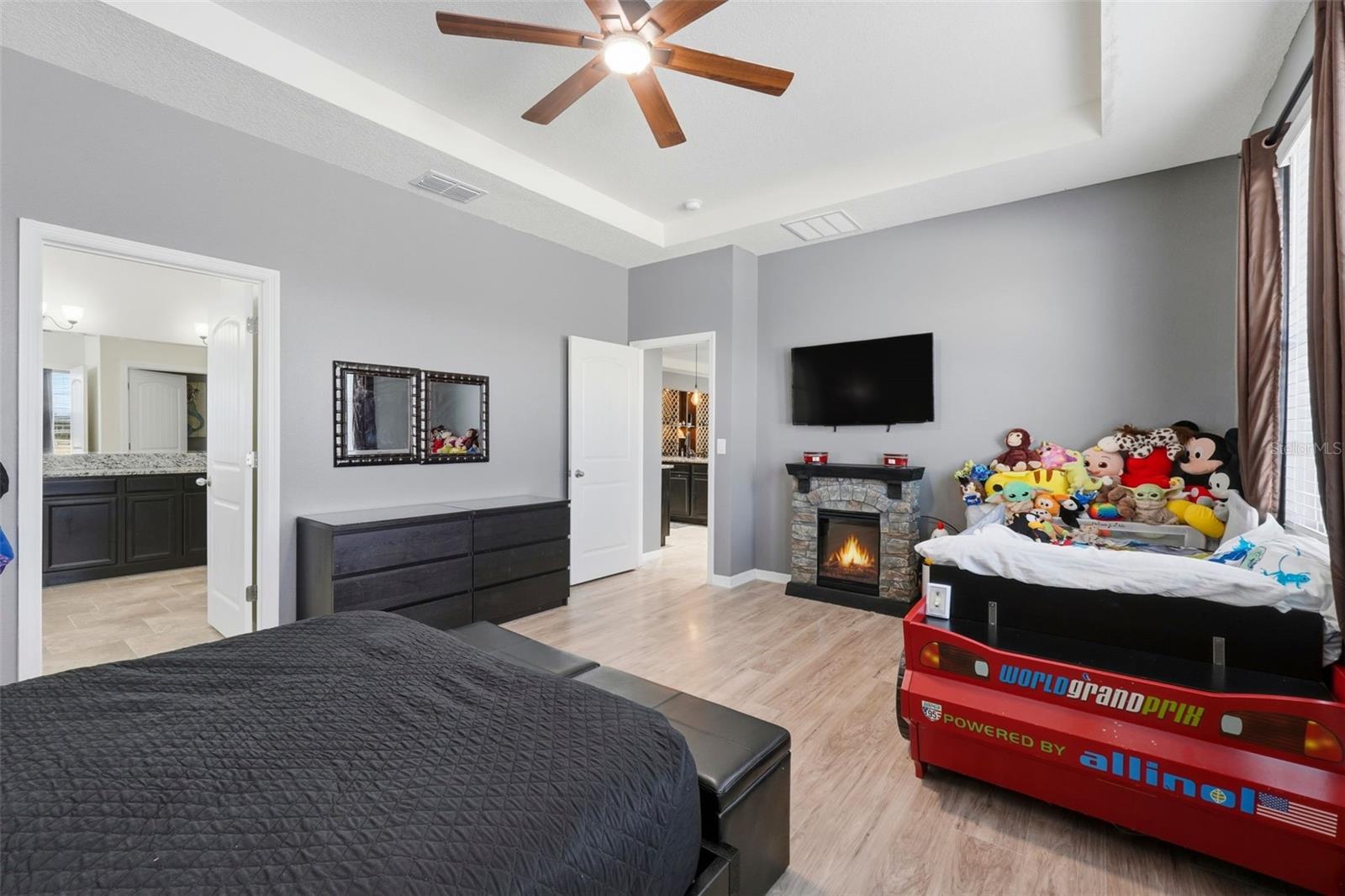 Image 34 of 90 For 1941 Partin Terrace Road