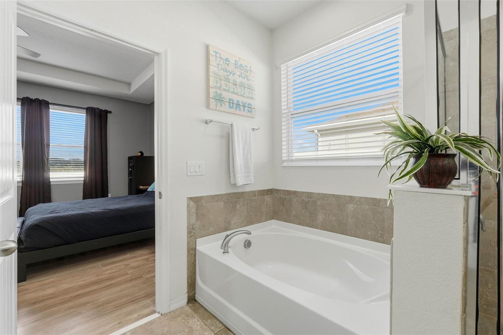 Image 37 of 90 For 1941 Partin Terrace Road