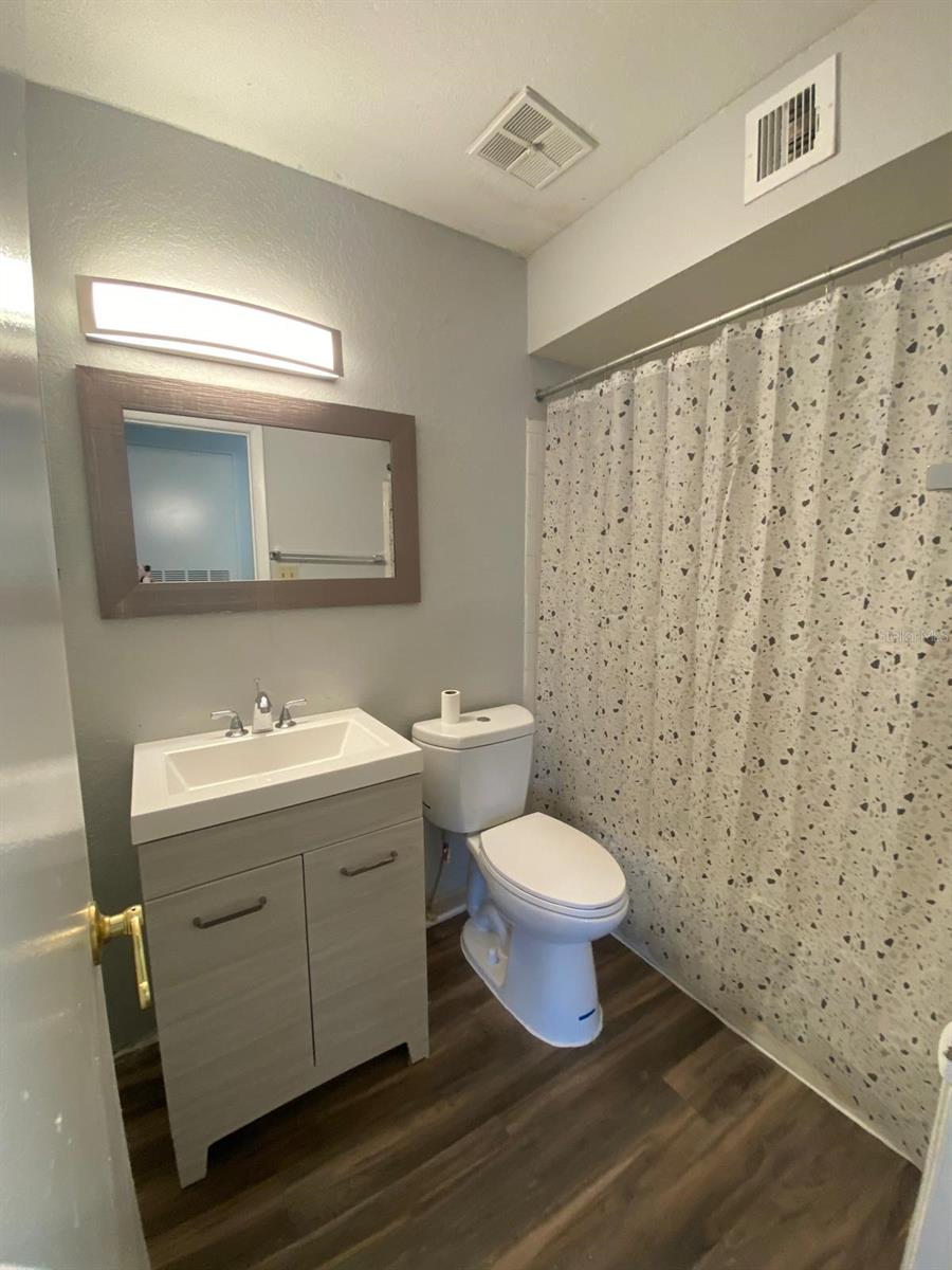 Image 13 of 14 For 4400 Thornbriar Lane 205