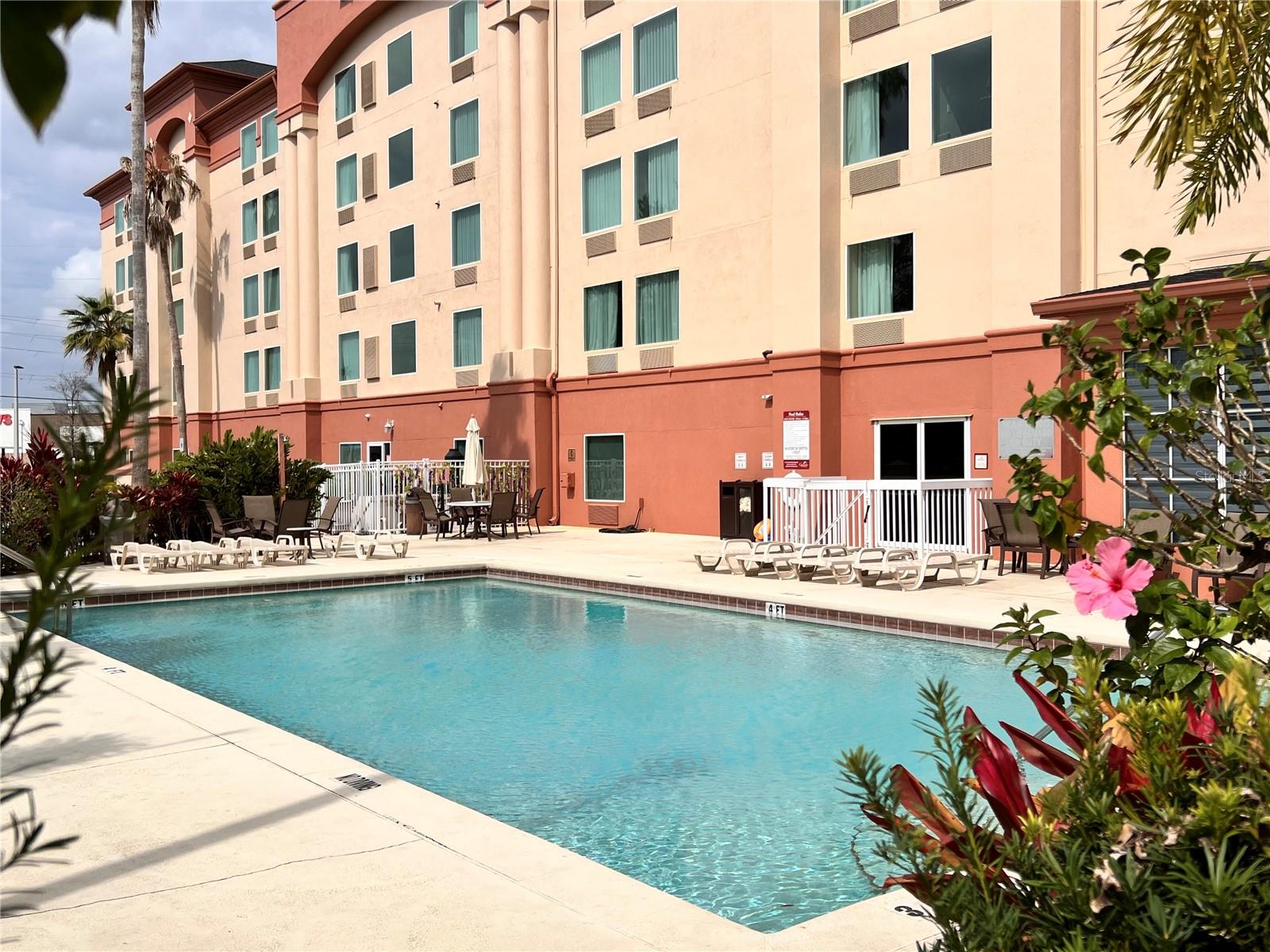 Image 2 of 15 For 3000 Maingate Lane 212