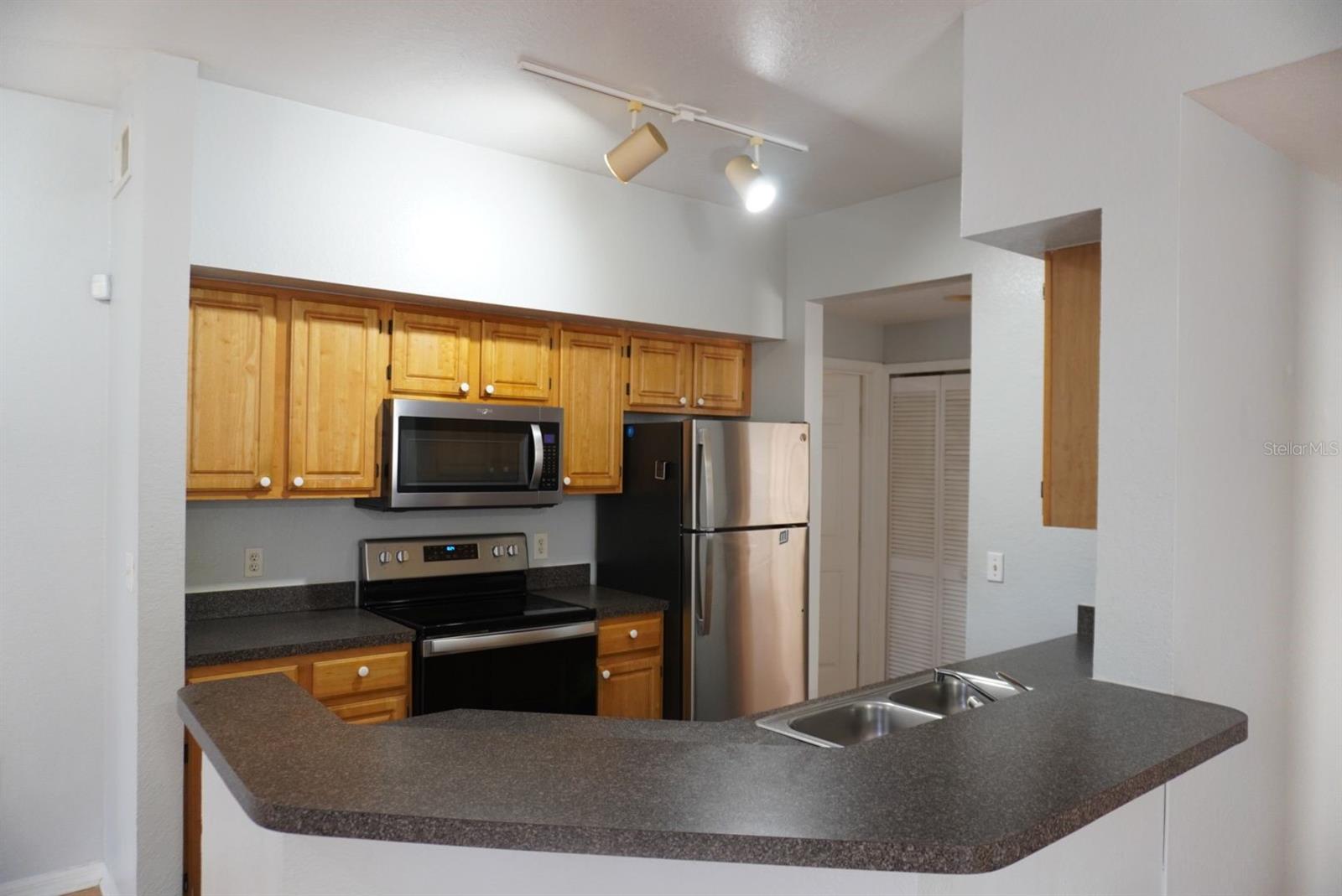 Image 27 of 28 For 6005 Westgate Drive 2212