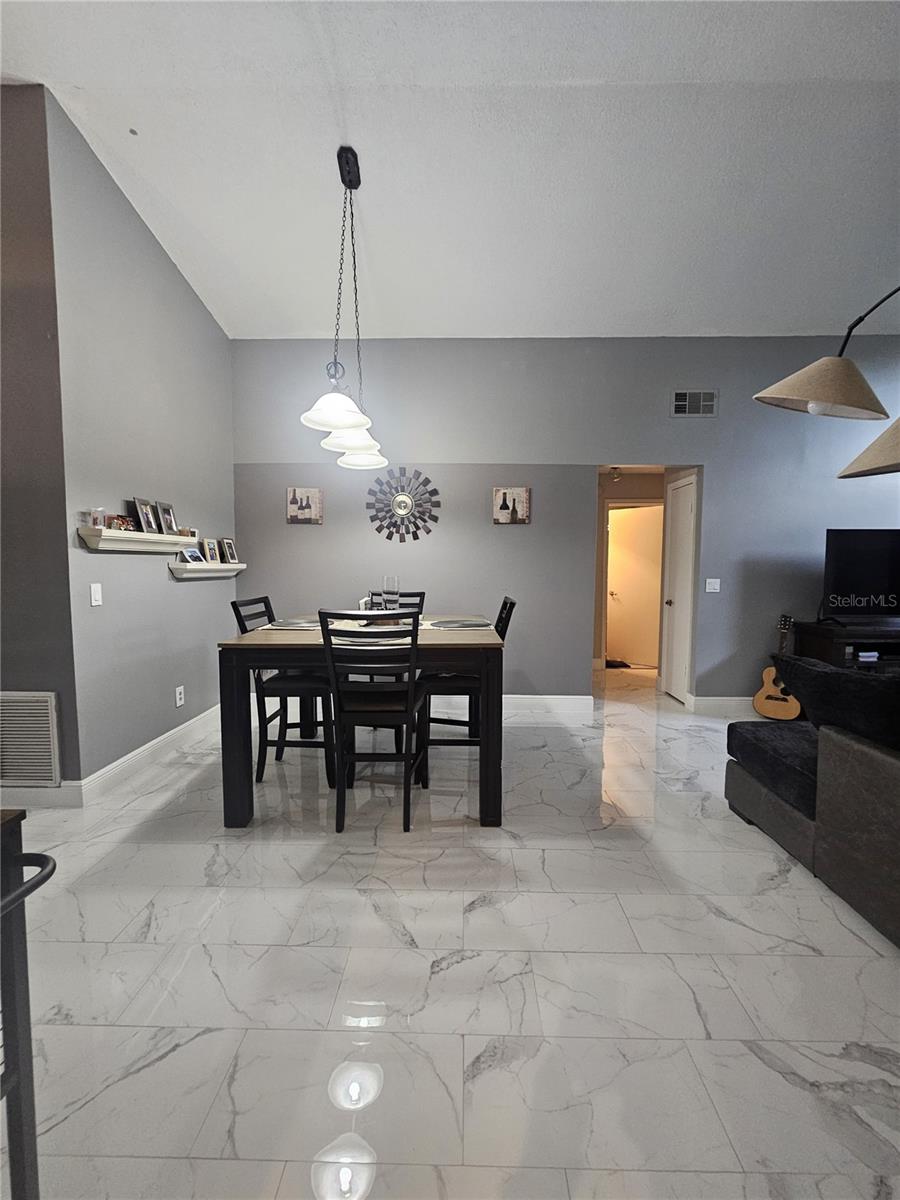 Image 8 of 20 For 2656 Horseshoe Bay Drive