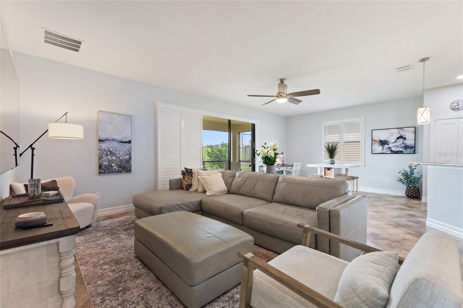 Image 13 of 64 For 8924 Dove Valley Way