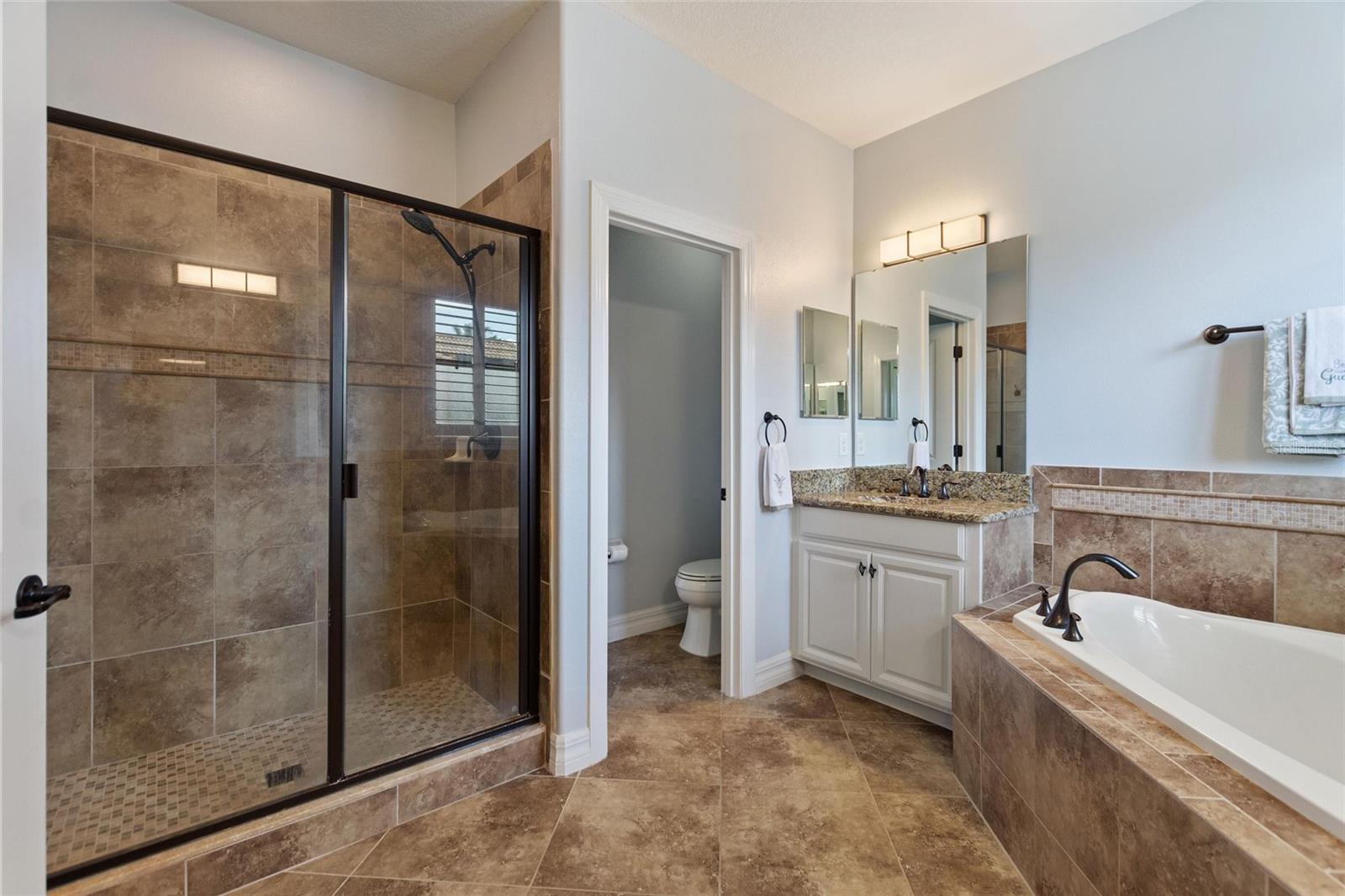 Image 20 of 64 For 8924 Dove Valley Way