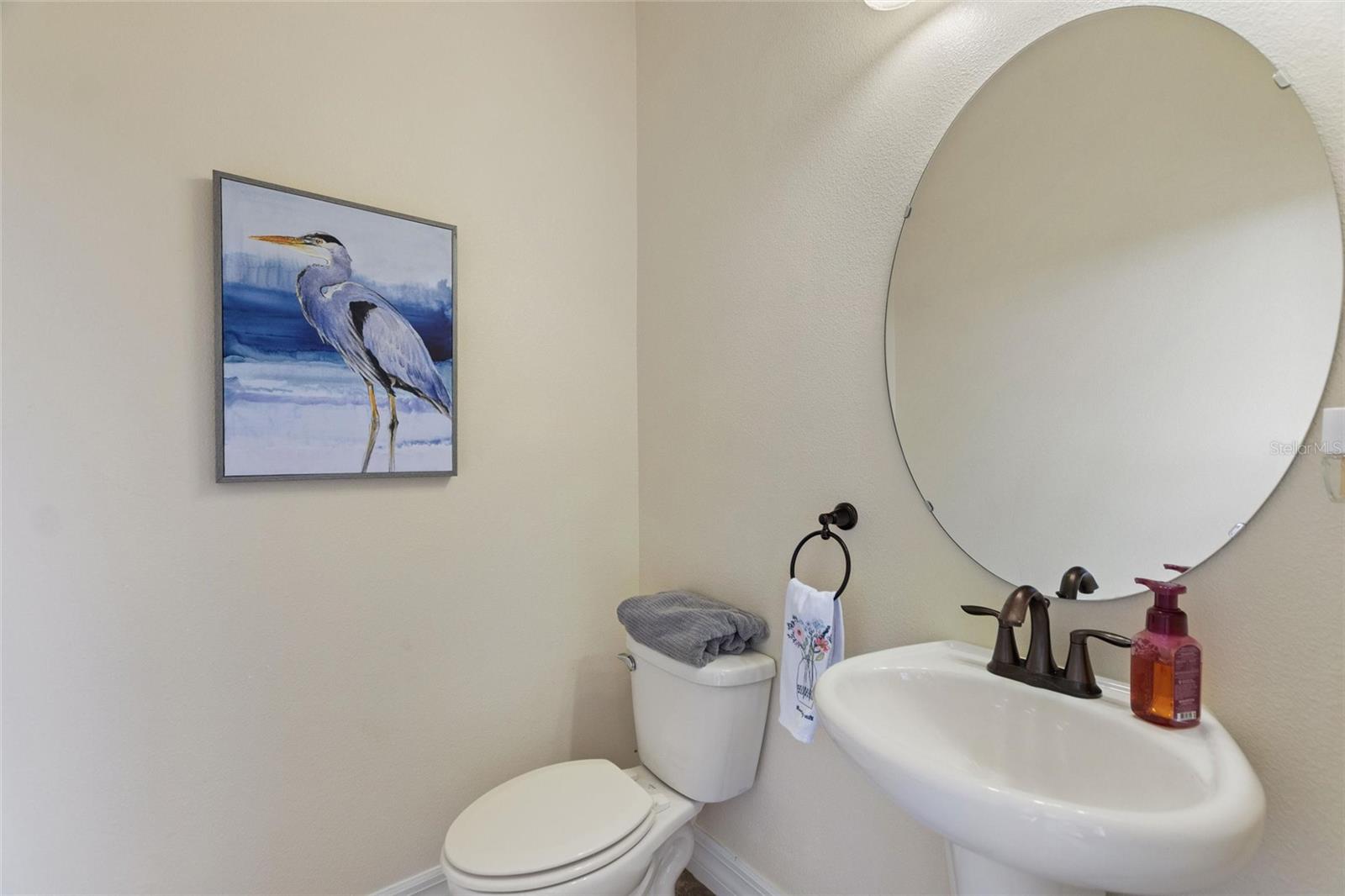 Image 26 of 64 For 8924 Dove Valley Way