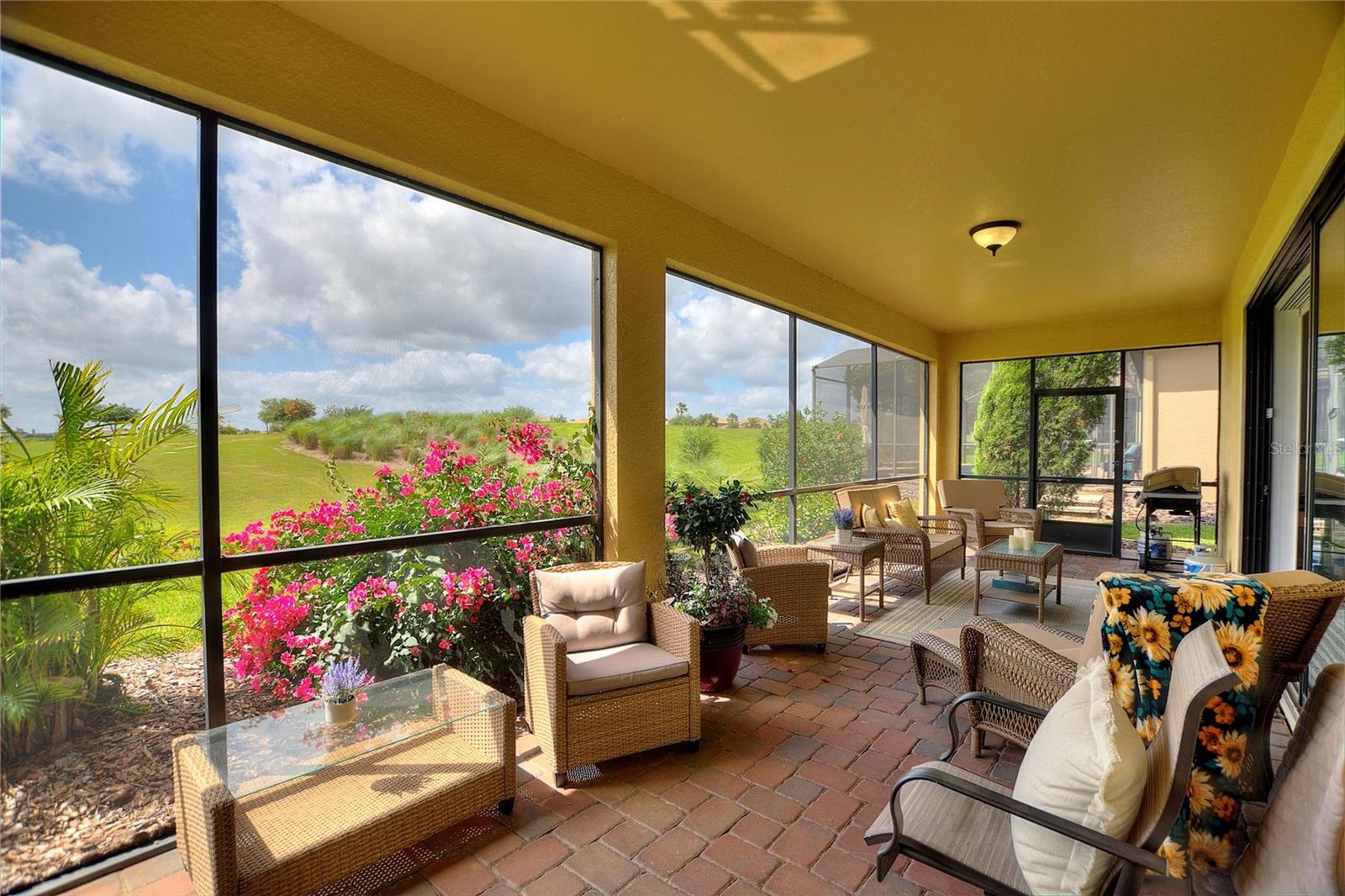 Image 30 of 64 For 8924 Dove Valley Way